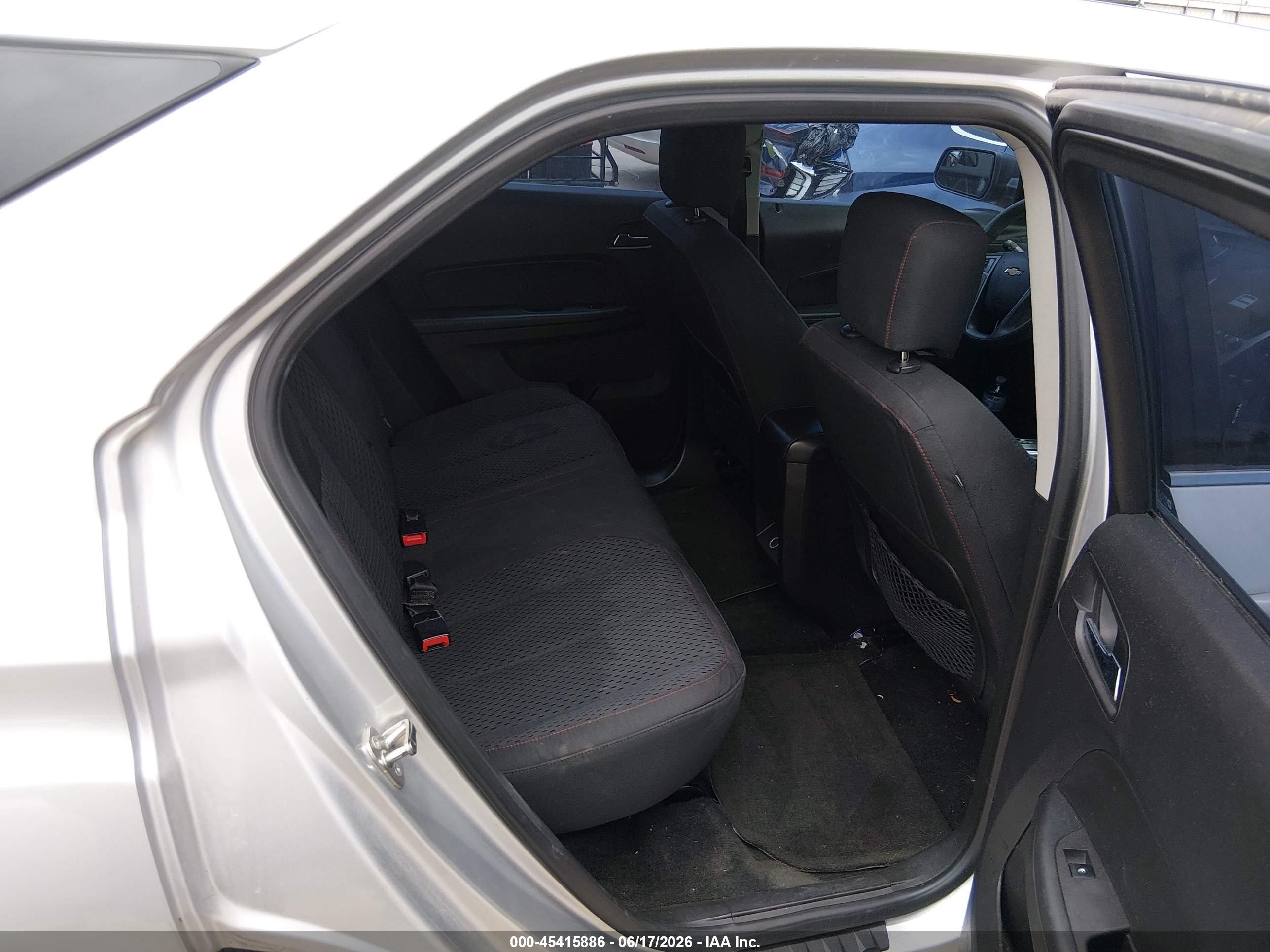 2013 Chevrolet Equinox Ls Silver vin: 1GNALBEK9DZ124777
