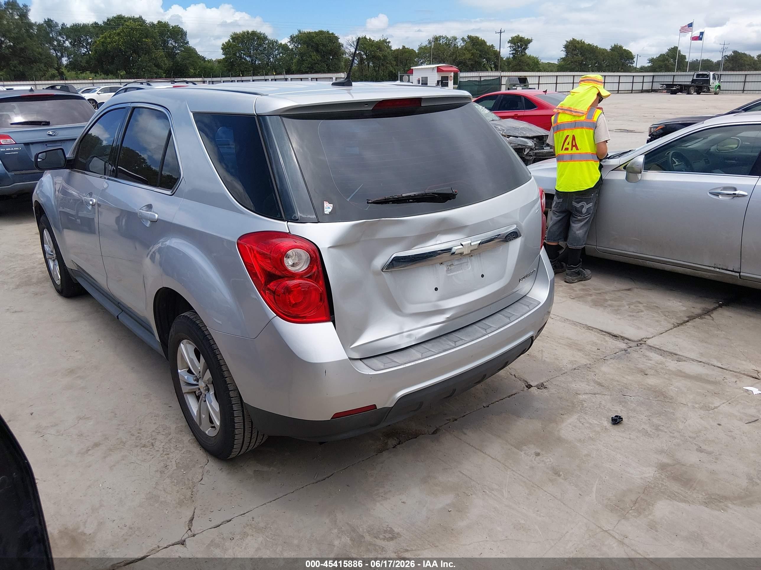 2013 Chevrolet Equinox Ls Silver vin: 1GNALBEK9DZ124777