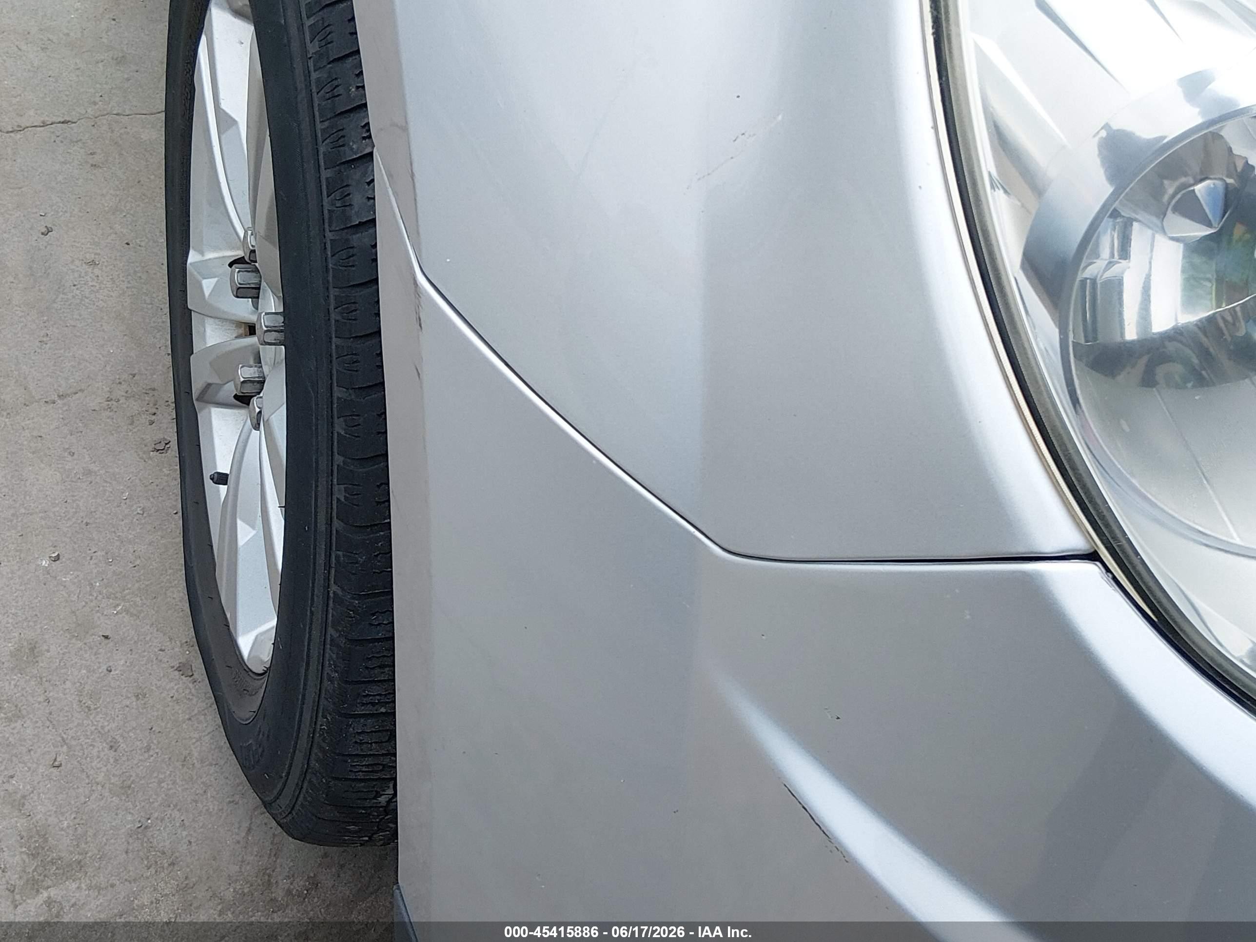 2013 Chevrolet Equinox Ls Silver vin: 1GNALBEK9DZ124777