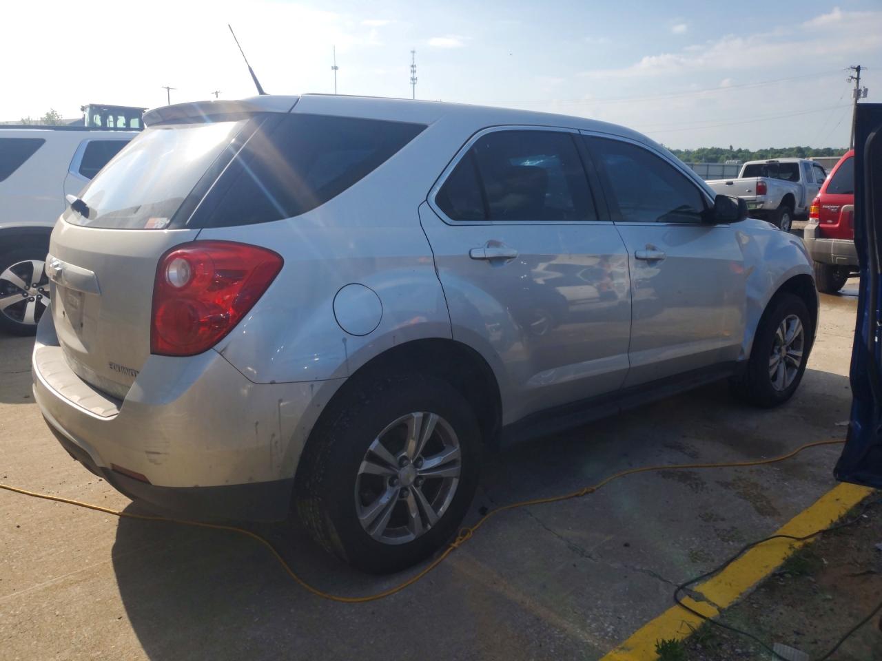 2013 Chevrolet Equinox Ls Silver vin: 1GNALBEKXDZ118423