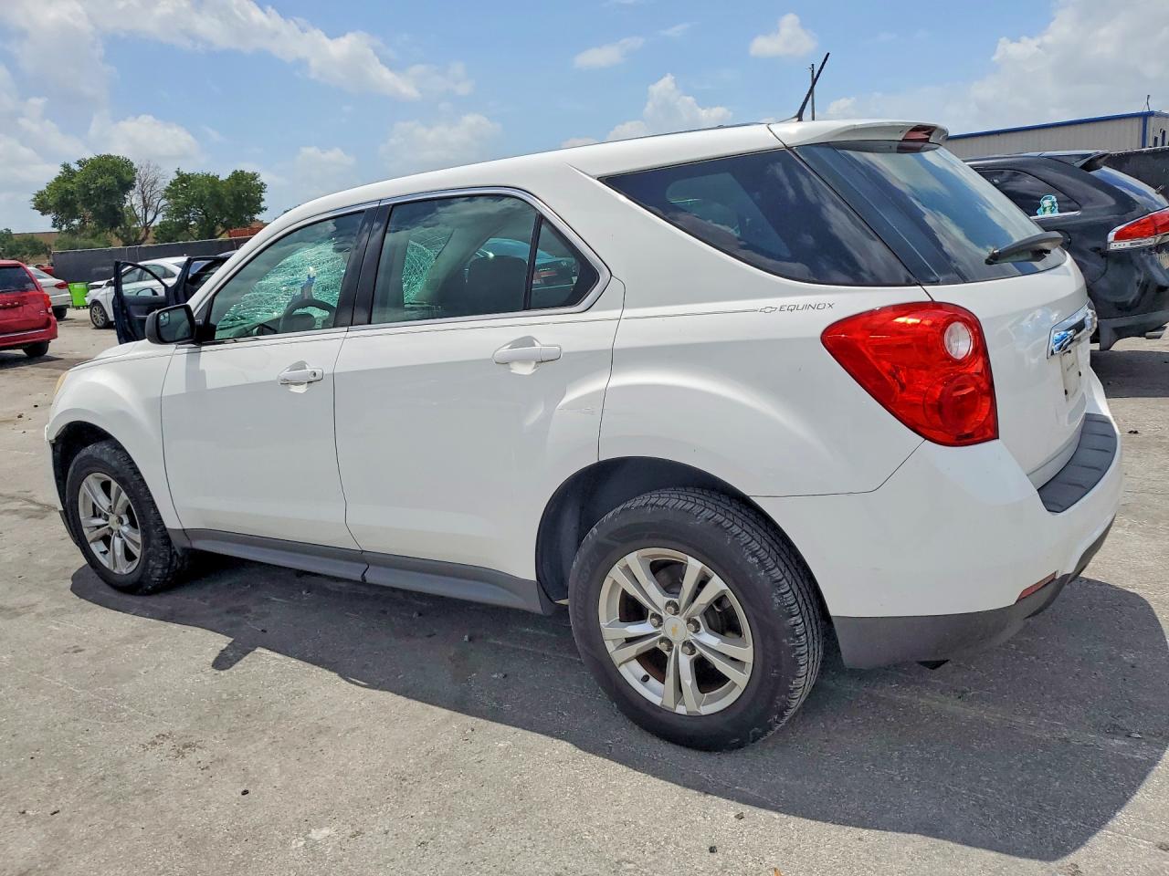 2013 Chevrolet Equinox Ls White vin: 1GNALBEKXDZ129115