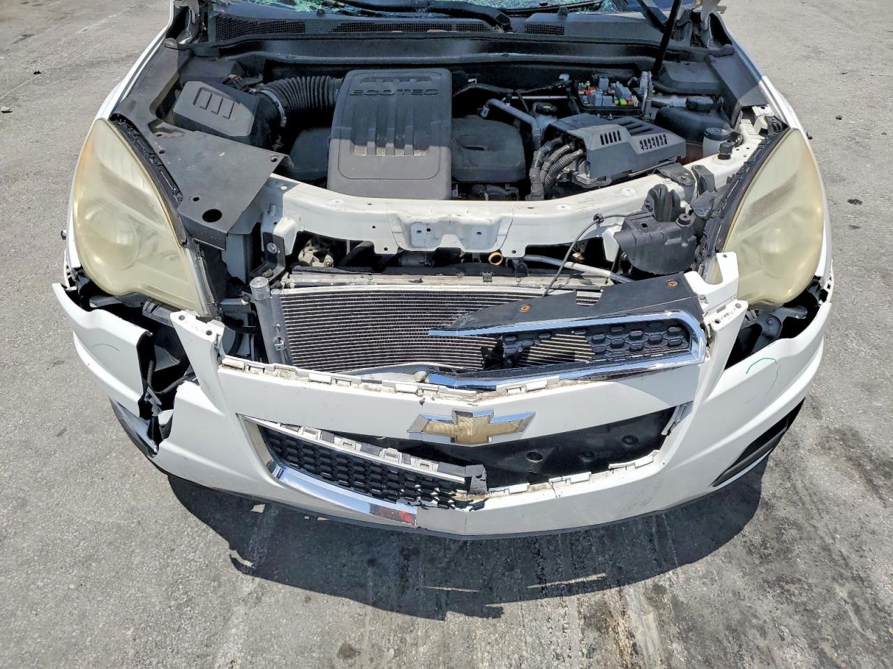2013 Chevrolet Equinox Ls White vin: 1GNALBEKXDZ129115