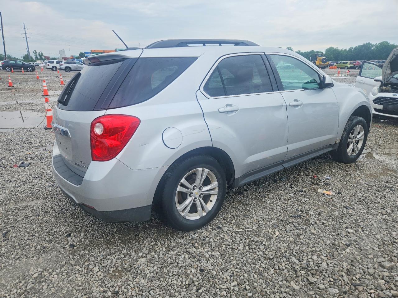 2015 Chevrolet Equinox Lt Серебряный vin: 1GNALBEKXFZ116481
