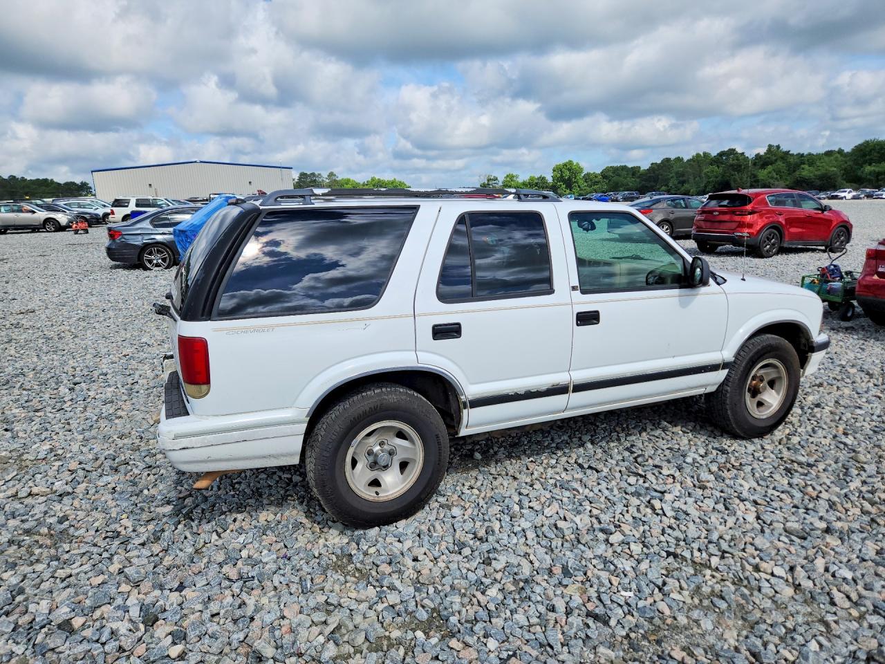 1997 Chevrolet Blazer Белый vin: 1GNCS13W0V2116802
