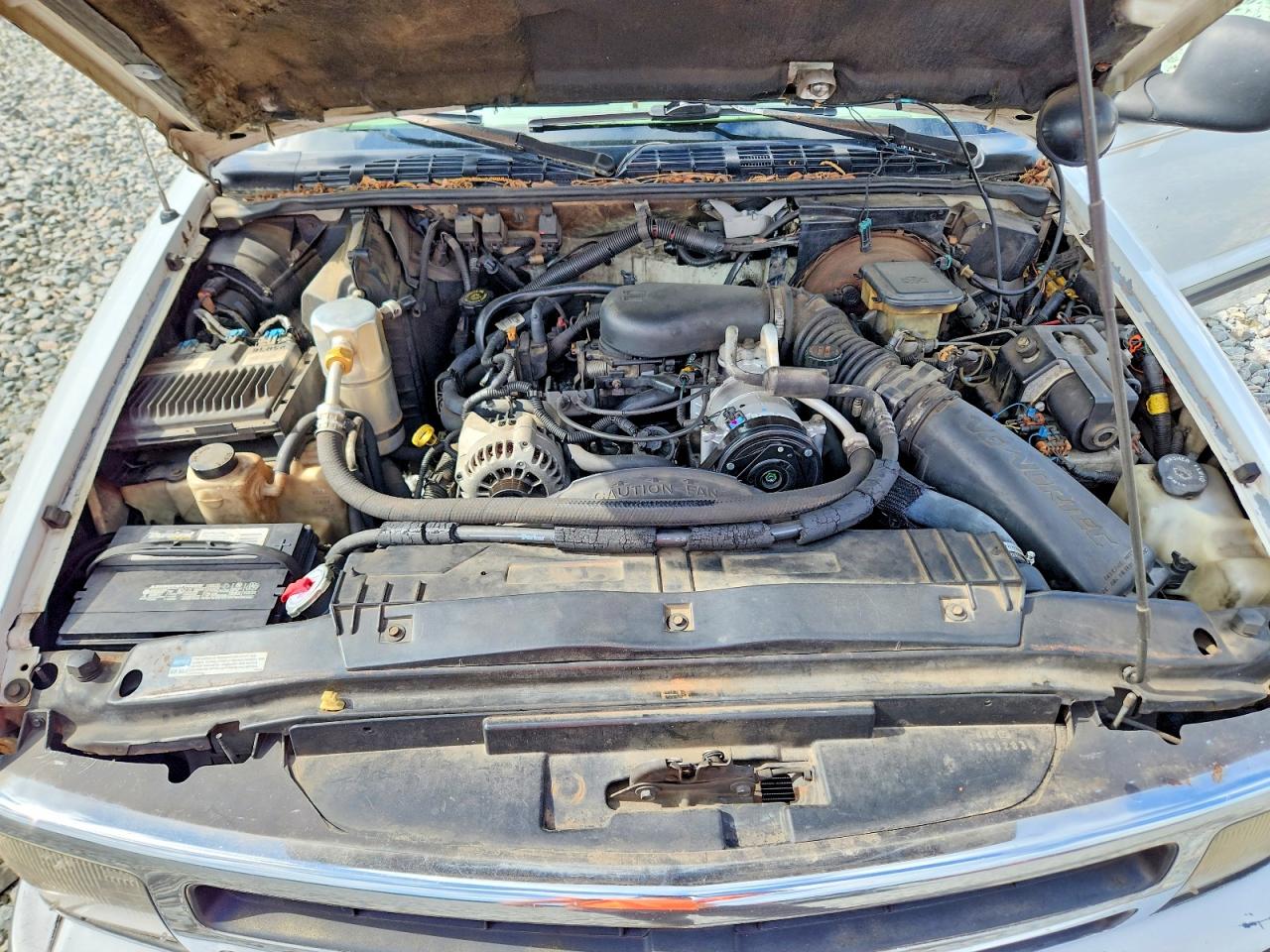 1997 Chevrolet Blazer Белый vin: 1GNCS13W0V2116802