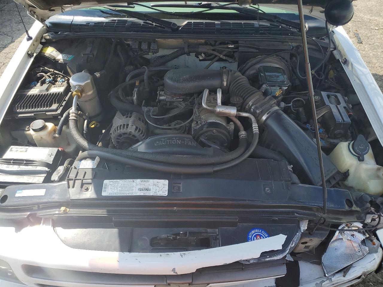 1997 Chevrolet Blazer Белый vin: 1GNCS13W0V2150884