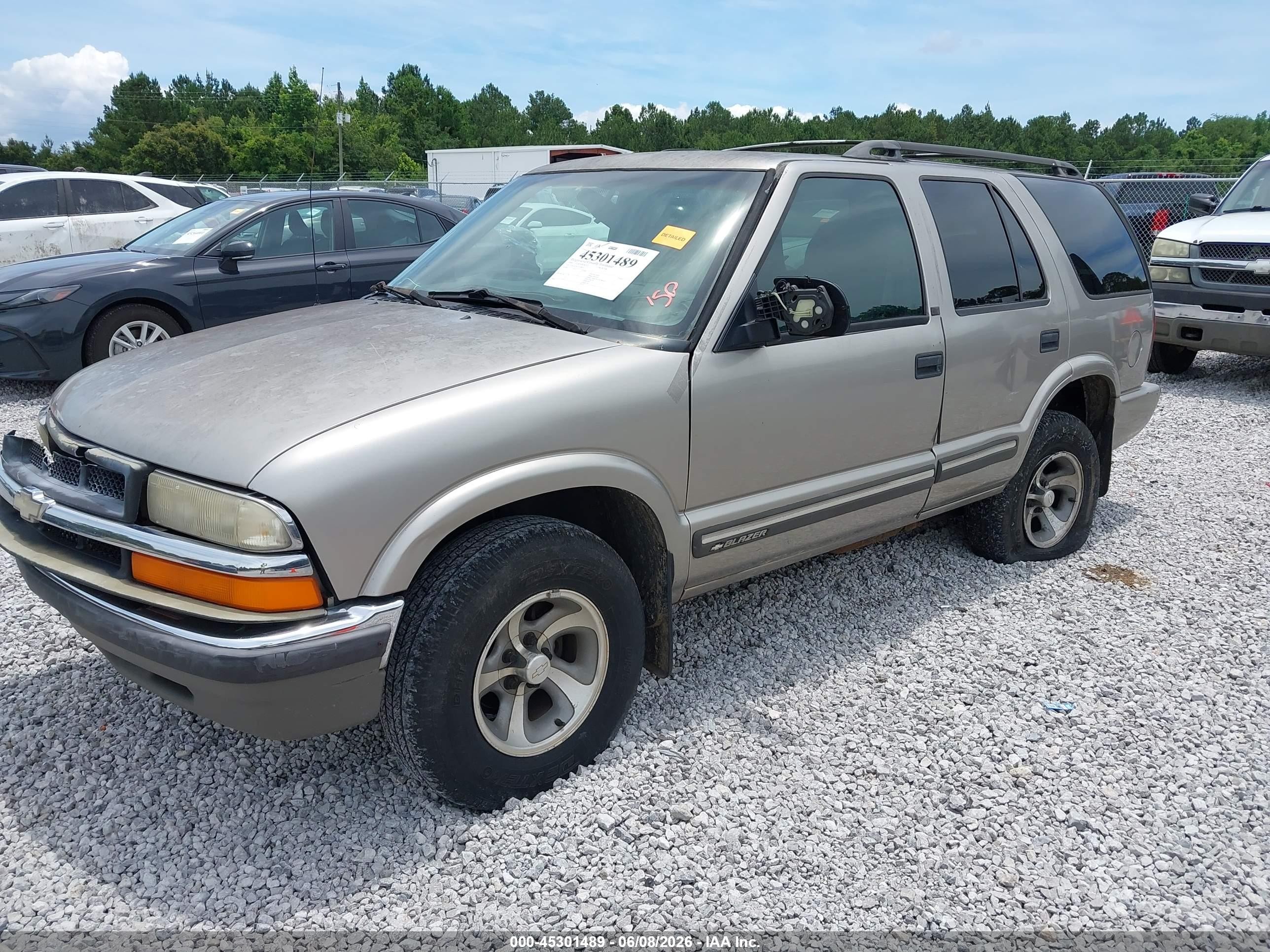 2000 Chevrolet Blazer Ls Brown vin: 1GNCS13W2Y2288057