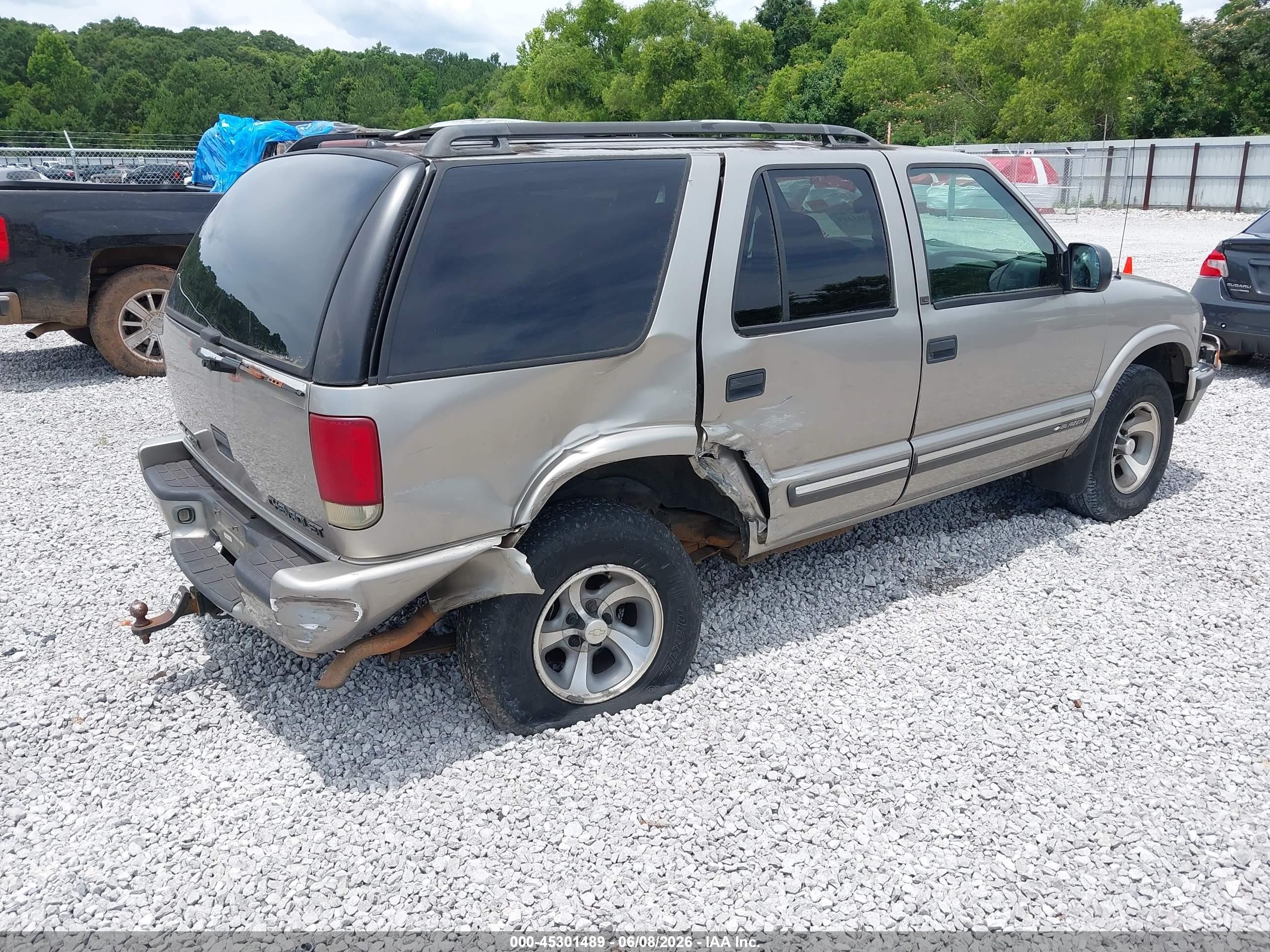 2000 Chevrolet Blazer Ls Brown vin: 1GNCS13W2Y2288057