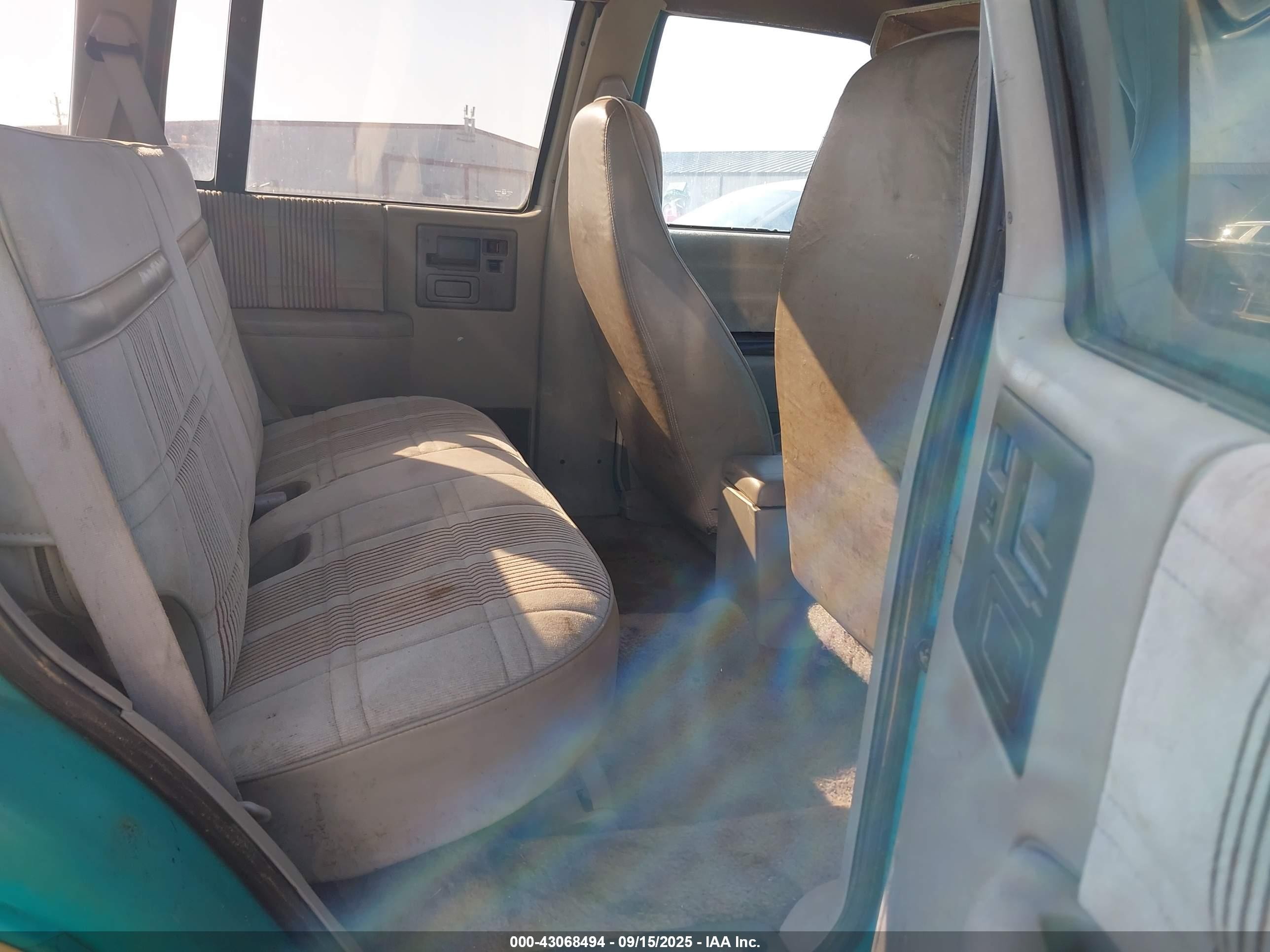 1992 Chevrolet Blazer S10 Зеленый vin: 1GNCS13W4N2206440