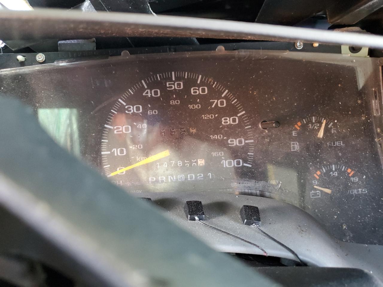 1996 Chevrolet Blazer White vin: 1GNCS13W4T2251083