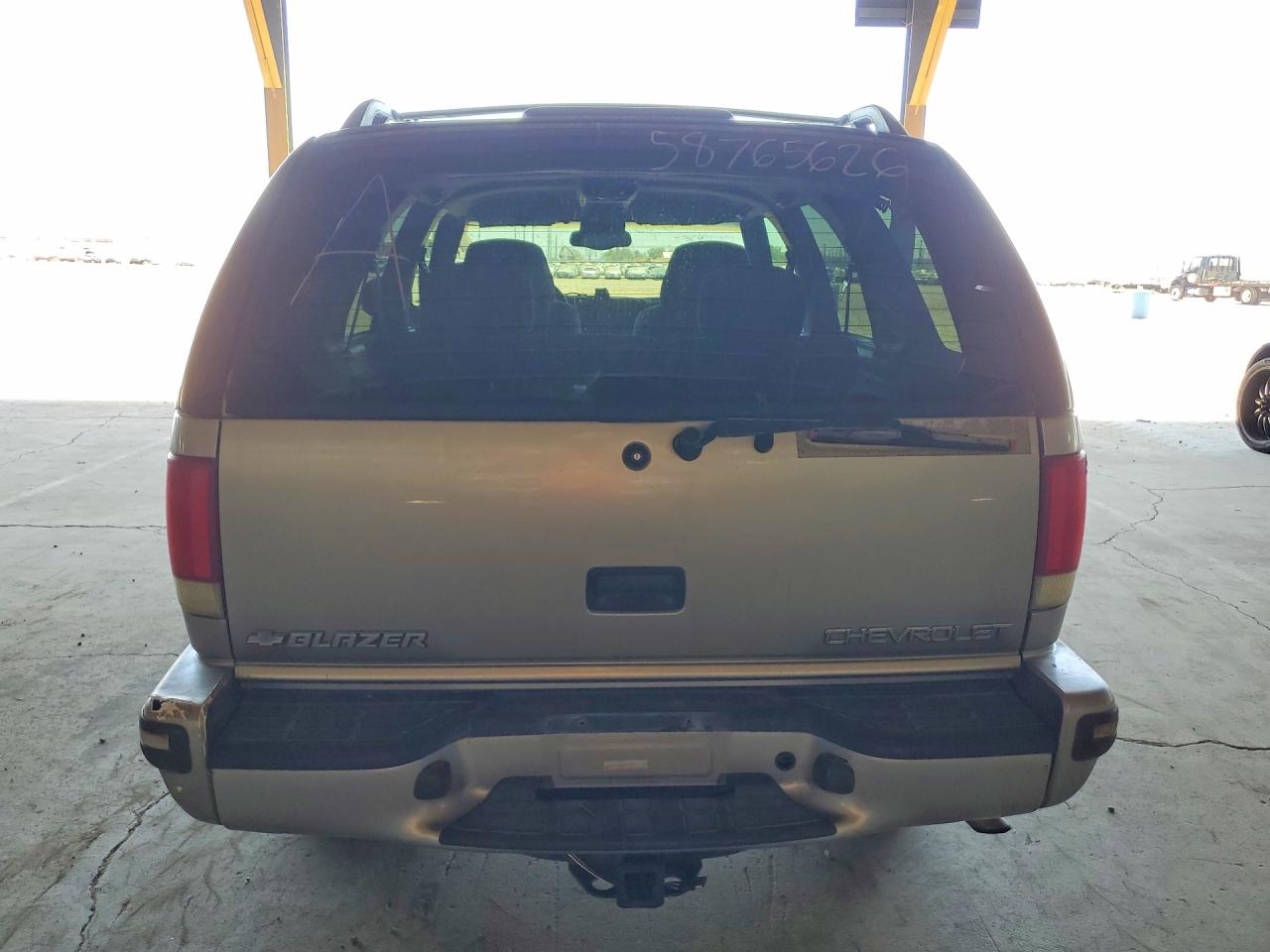 1998 Chevrolet Blazer Tan vin: 1GNCS13W4W2212157