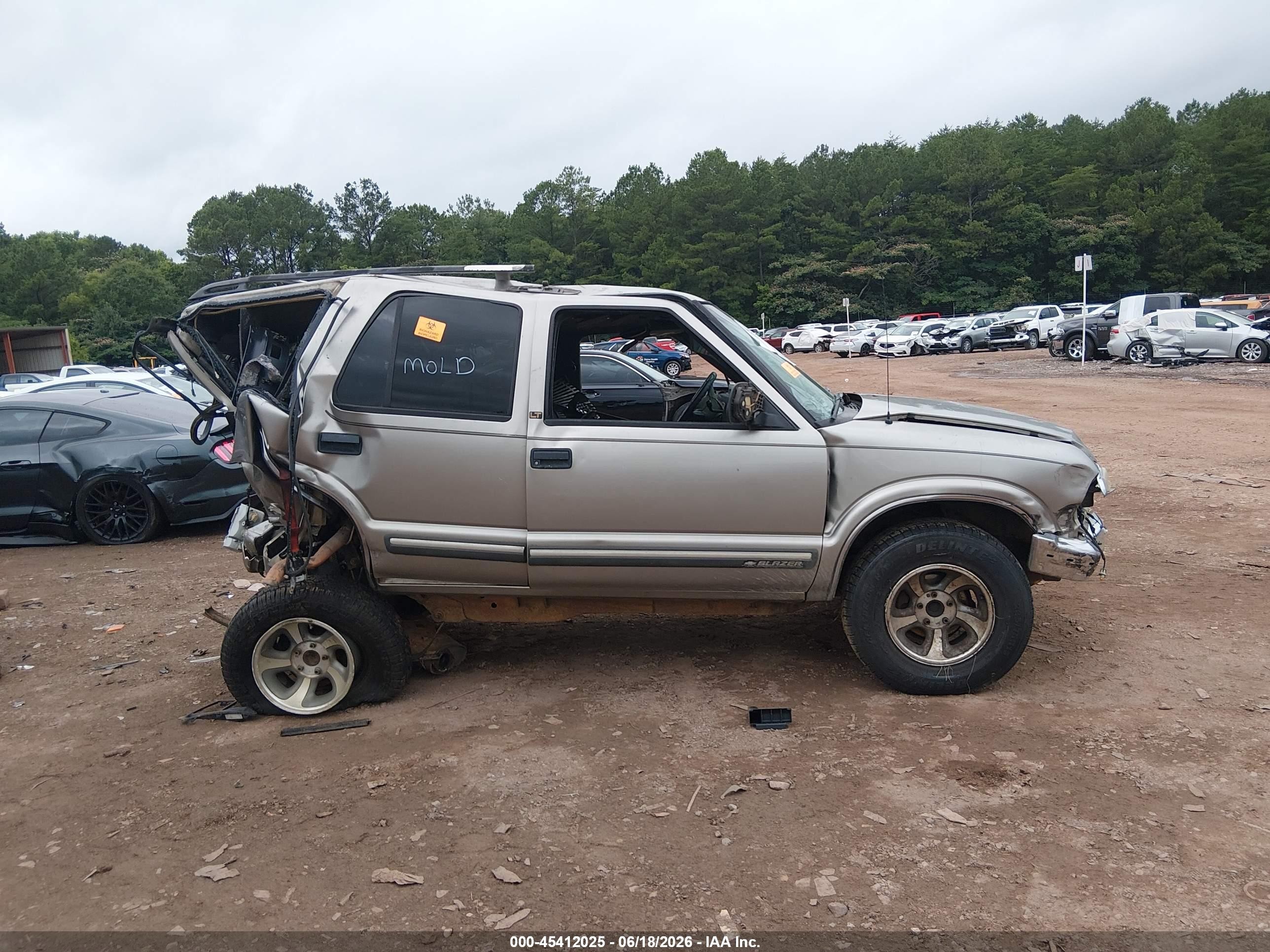 2001 Chevrolet Blazer Lt Silver vin: 1GNCS13W512150695