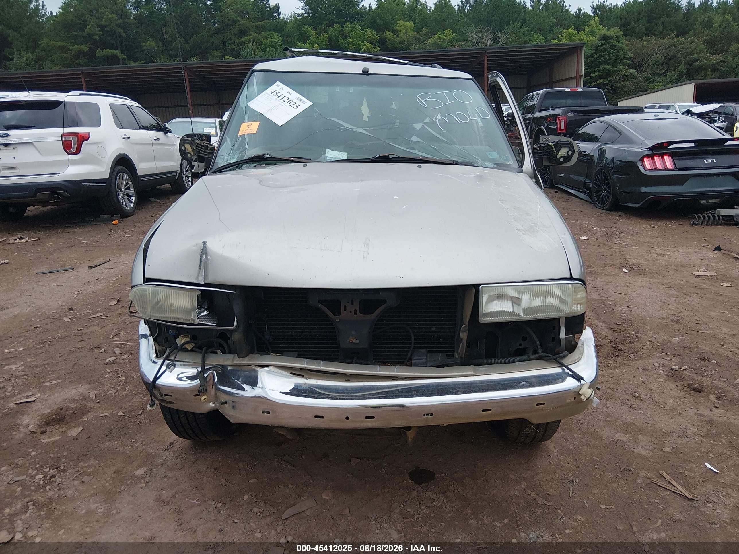 2001 Chevrolet Blazer Lt Silver vin: 1GNCS13W512150695