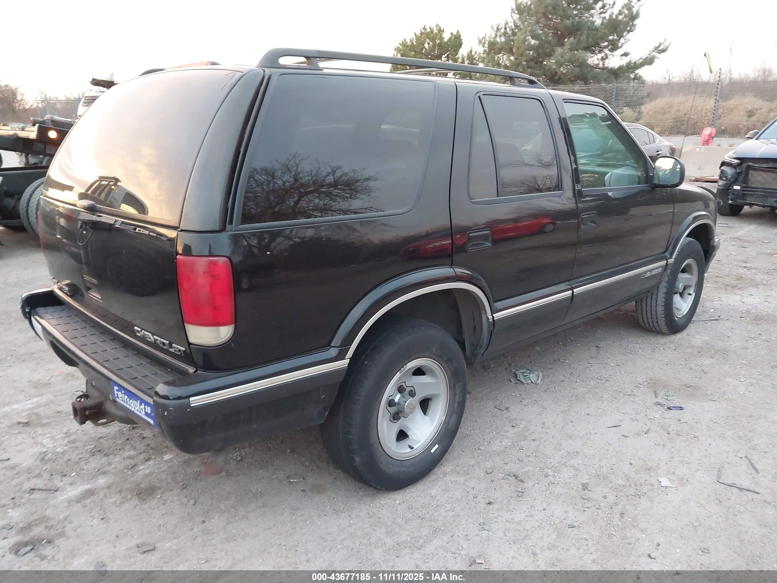 1997 Chevrolet Blazer Ls Black vin: 1GNCS13W7V2153104