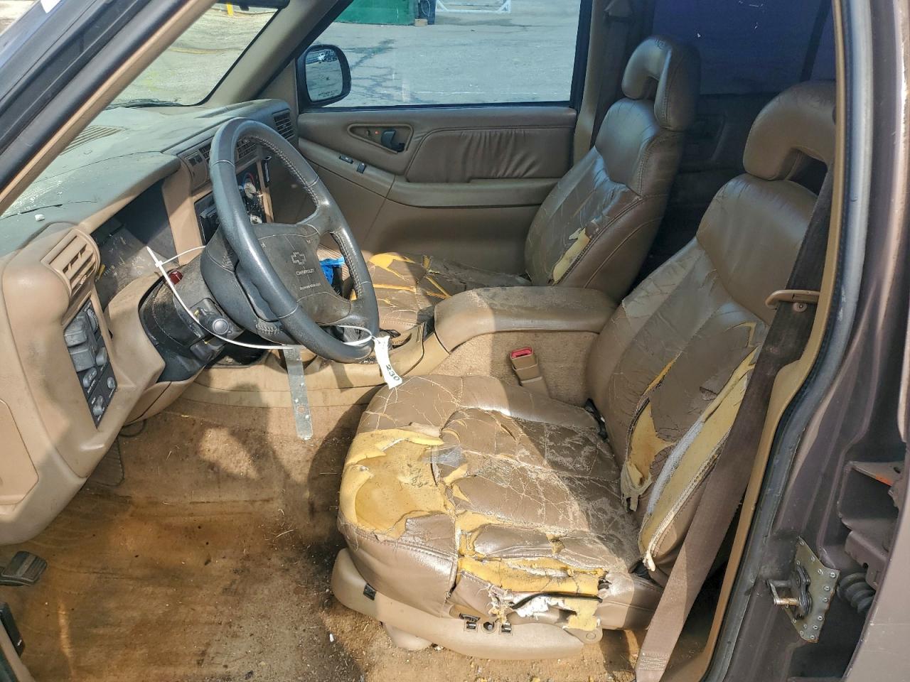 1997 Chevrolet Blazer Brown vin: 1GNCS13W8V2222558
