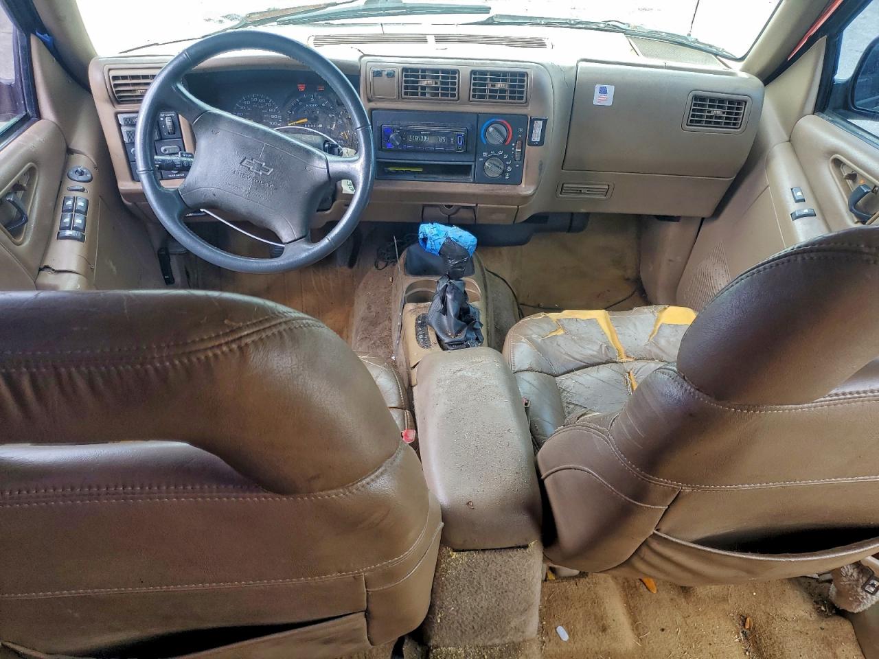 1997 Chevrolet Blazer Brown vin: 1GNCS13W8V2222558