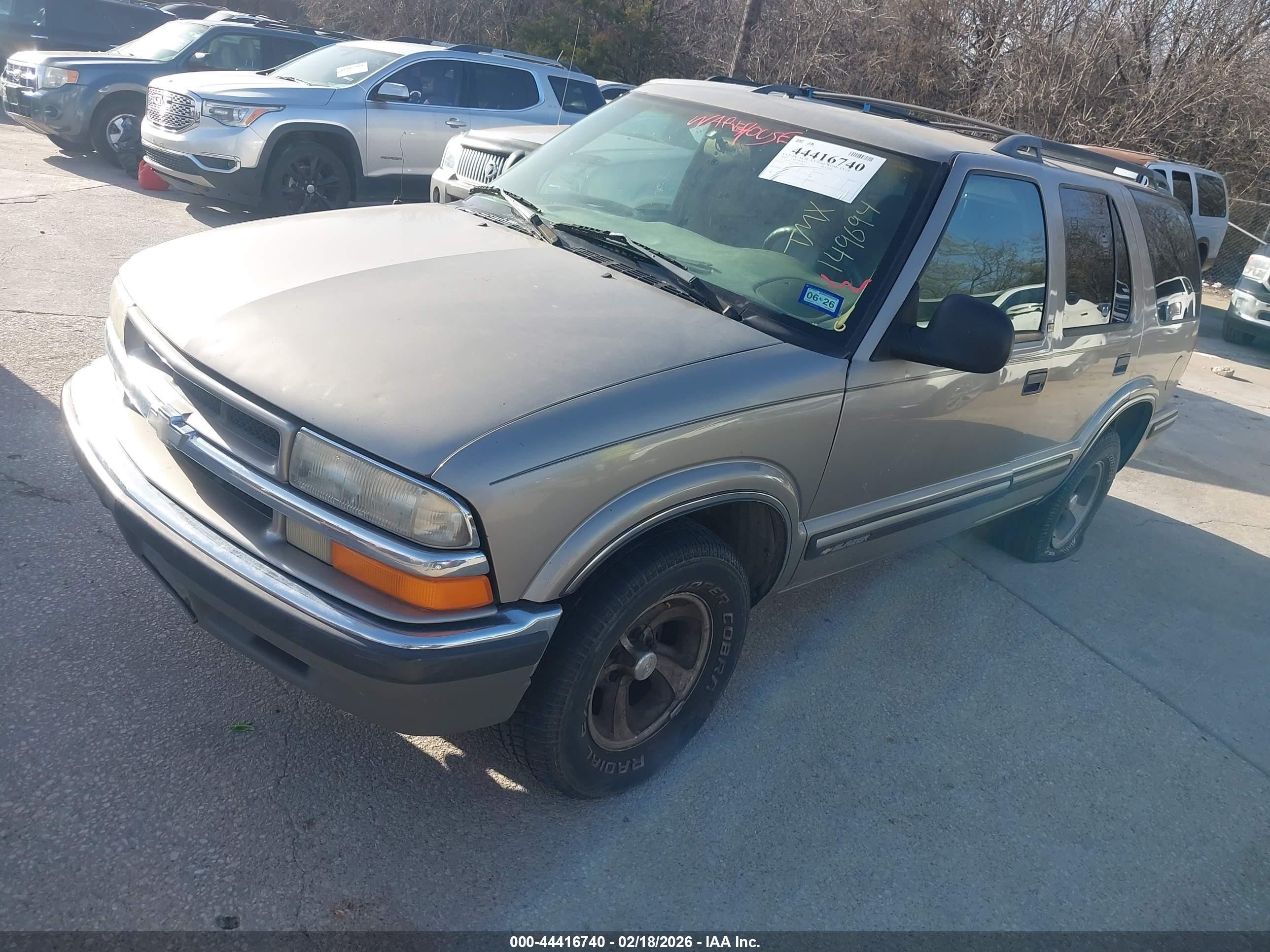1998 Chevrolet Blazer Lt Gray vin: 1GNCS13WXWK149694