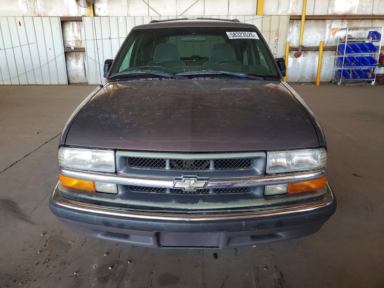 2000 Chevrolet Blazer Brown vin: 1GNCS13WXYK219150