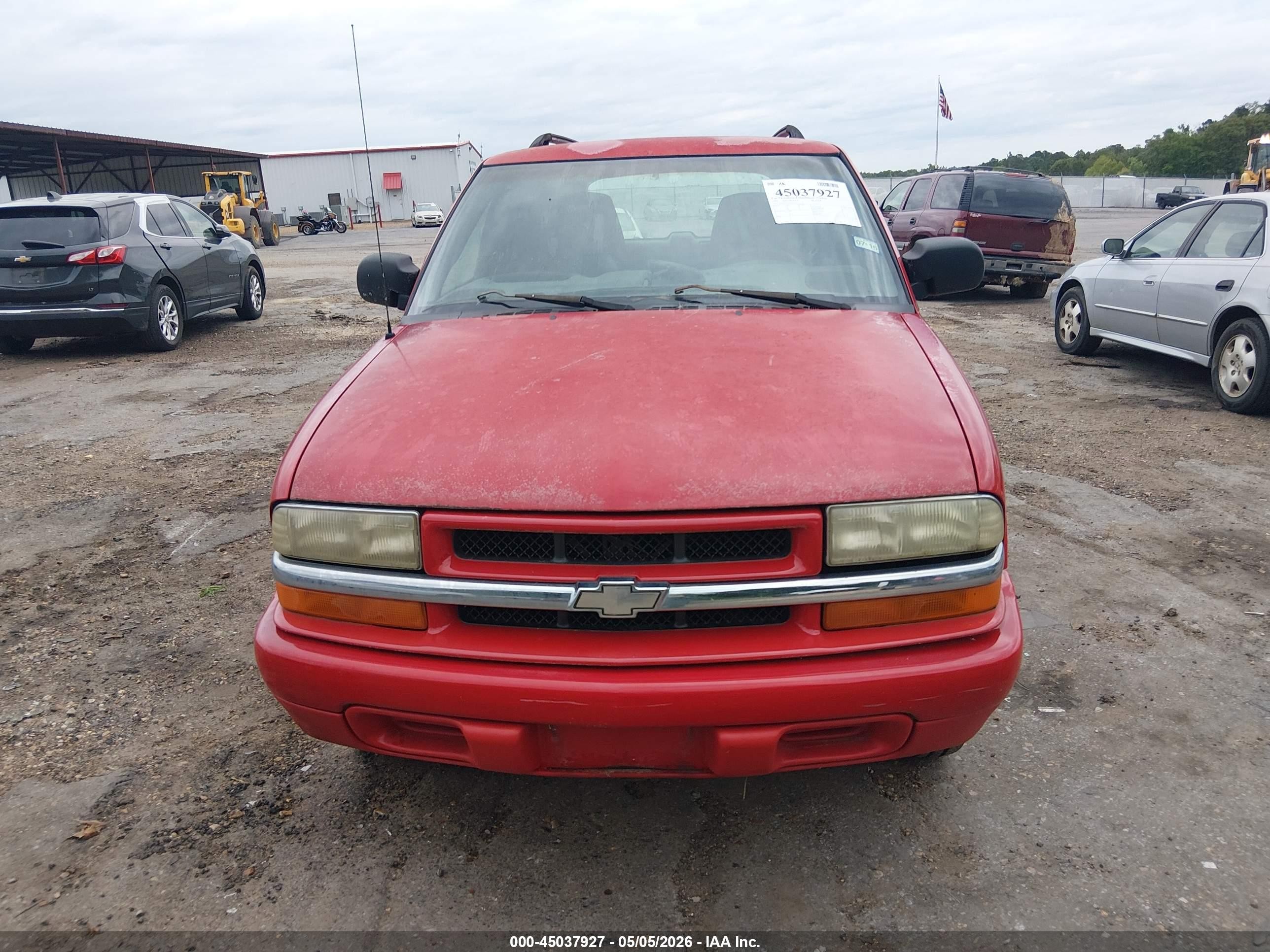 2003 Chevrolet Blazer Ls Red vin: 1GNCS13X23K165571