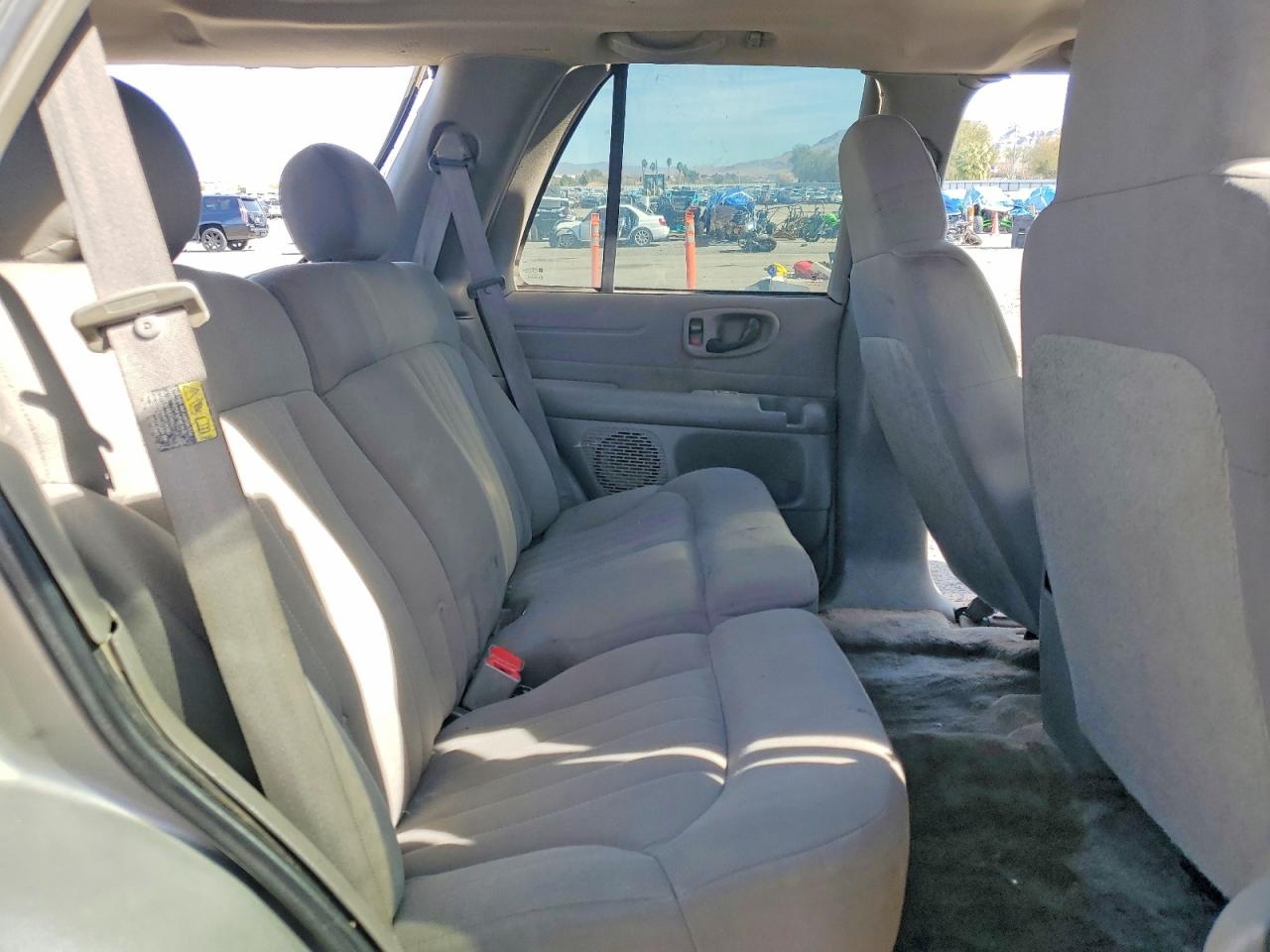 2004 Chevrolet Blazer Brown vin: 1GNCS13X24K157696