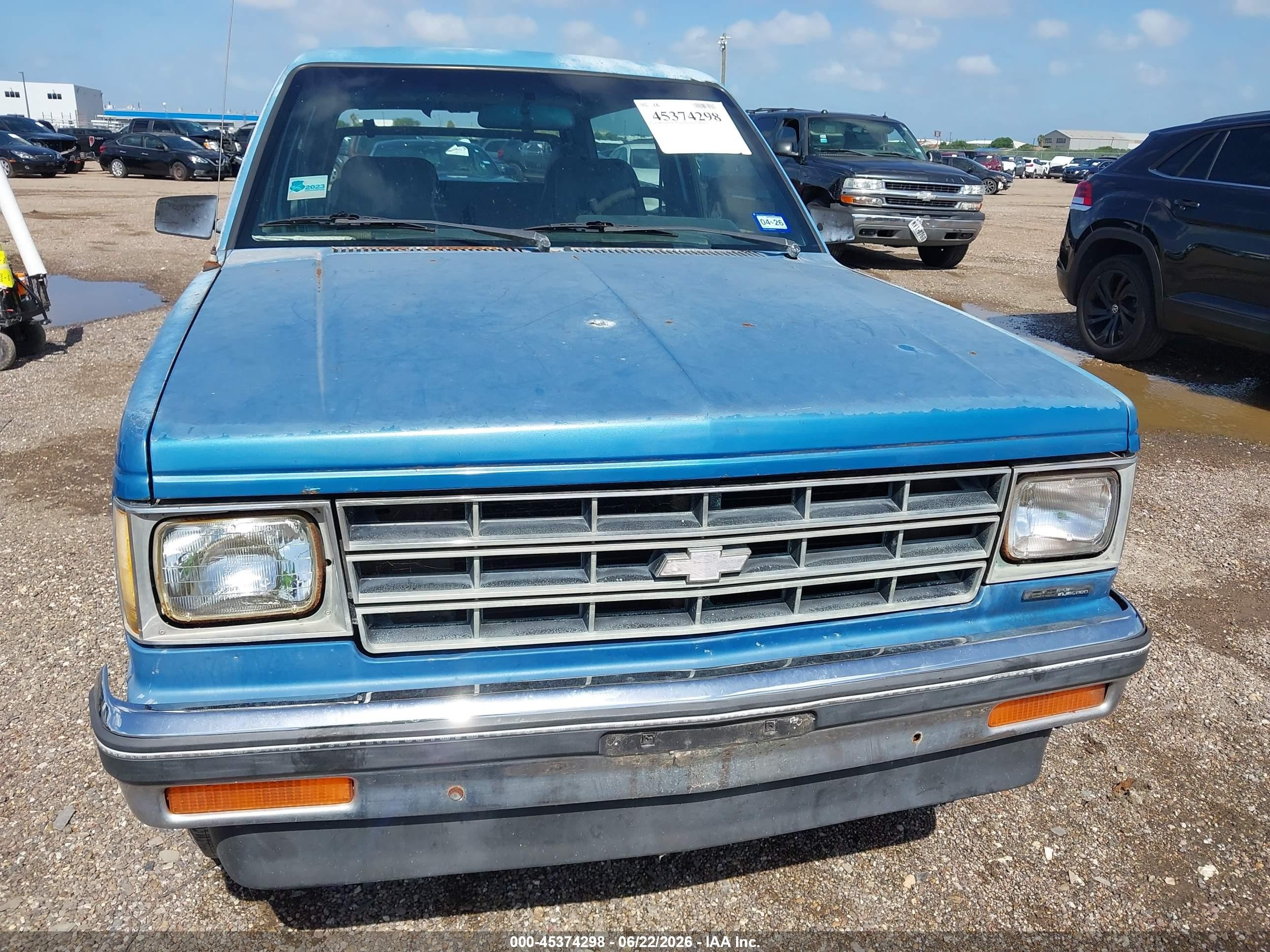 1988 Chevrolet Blazer S10 Blue vin: 1GNCS18EXJ8149782