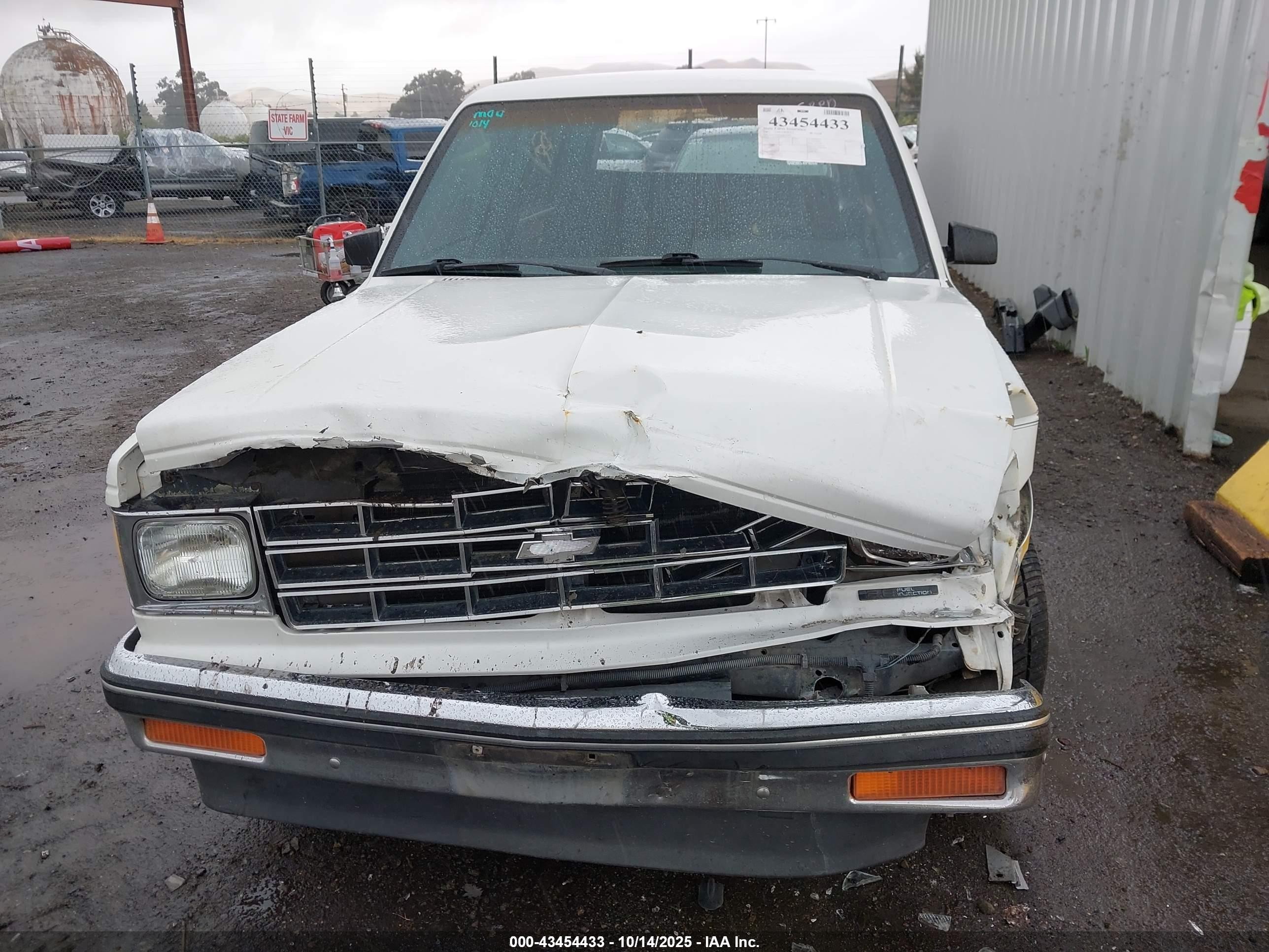 1987 Chevrolet Blazer S10 Белый vin: 1GNCS18R6H8189905