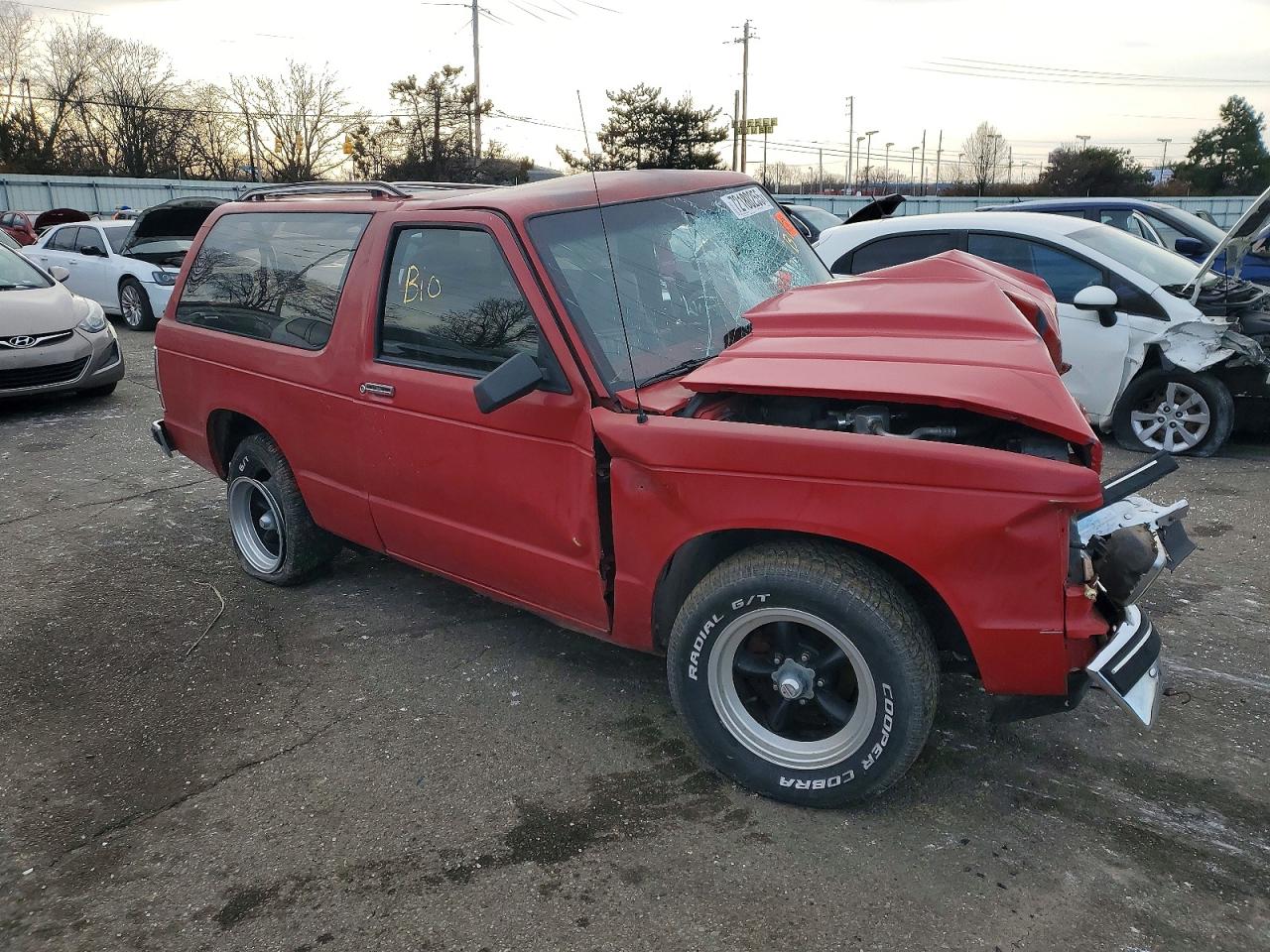 1989 Chevrolet Blazer S10 Red vin: 1GNCS18R8K0121921