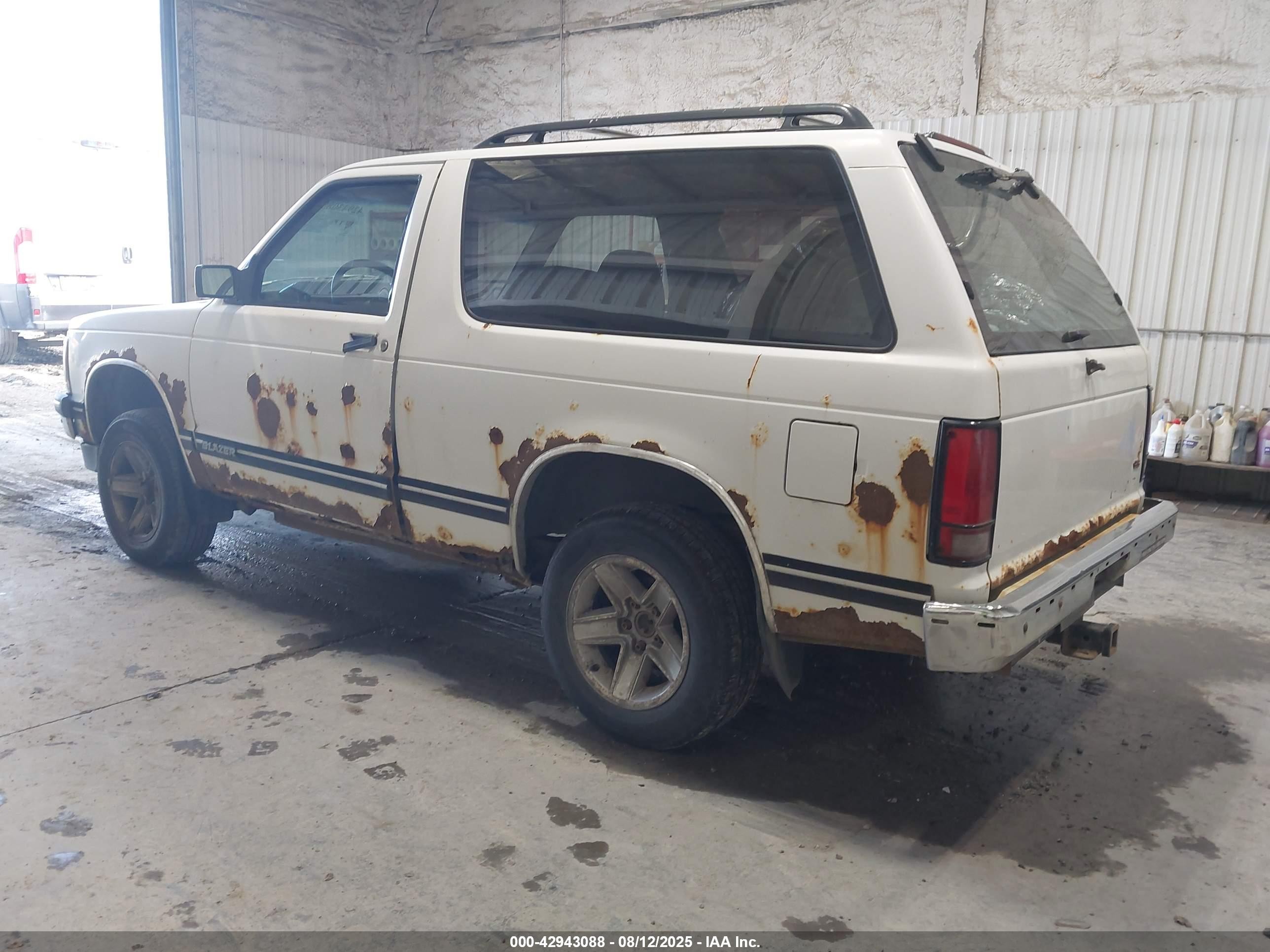 1994 Chevrolet Blazer S10 White vin: 1GNCS18W0R0112470