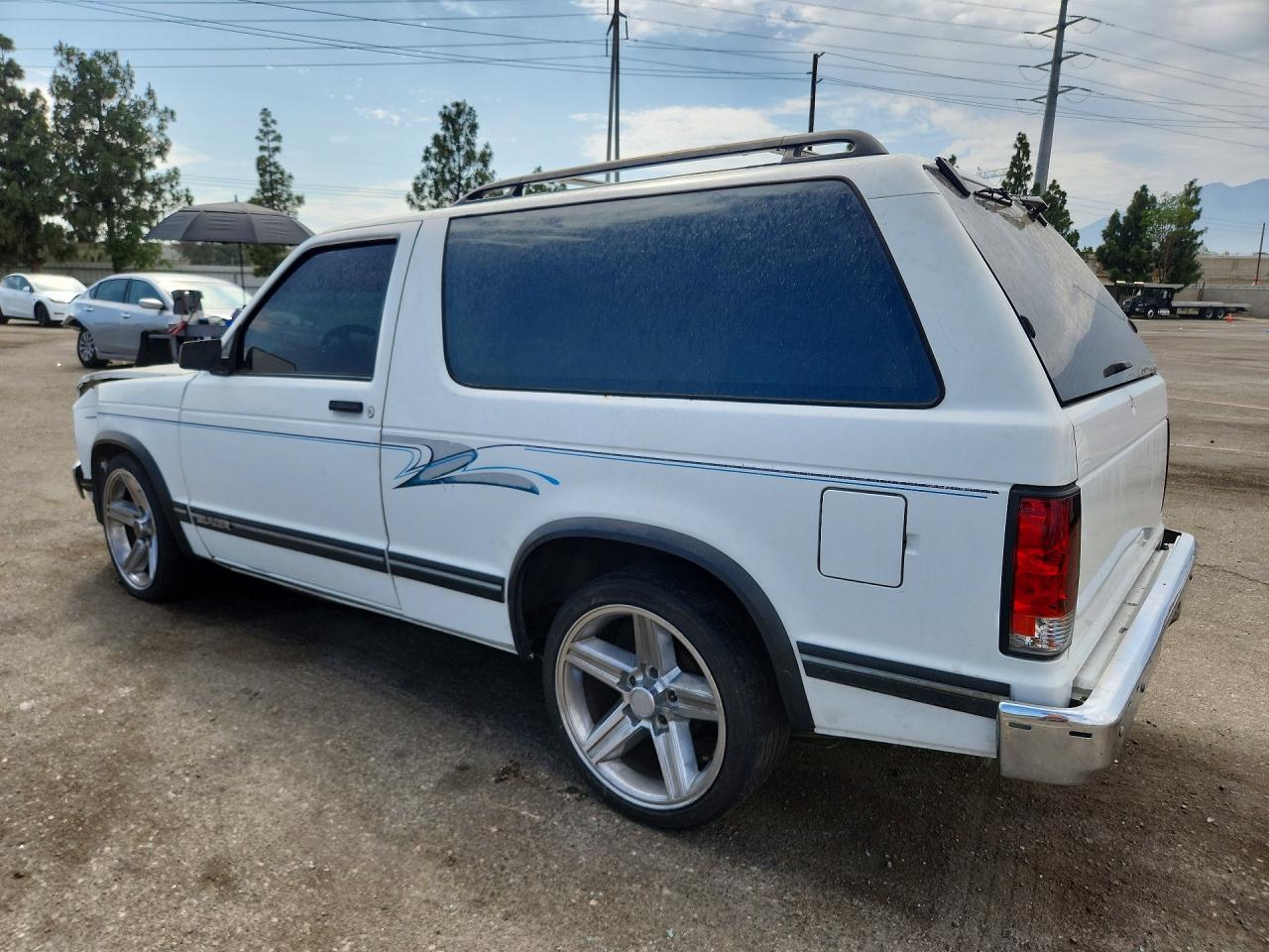 1994 Chevrolet Blazer S10 White vin: 1GNCS18W5R0106700