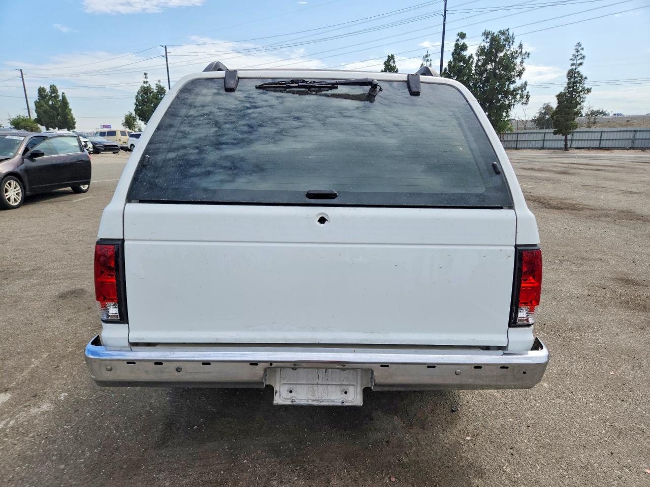 1994 Chevrolet Blazer S10 White vin: 1GNCS18W5R0106700