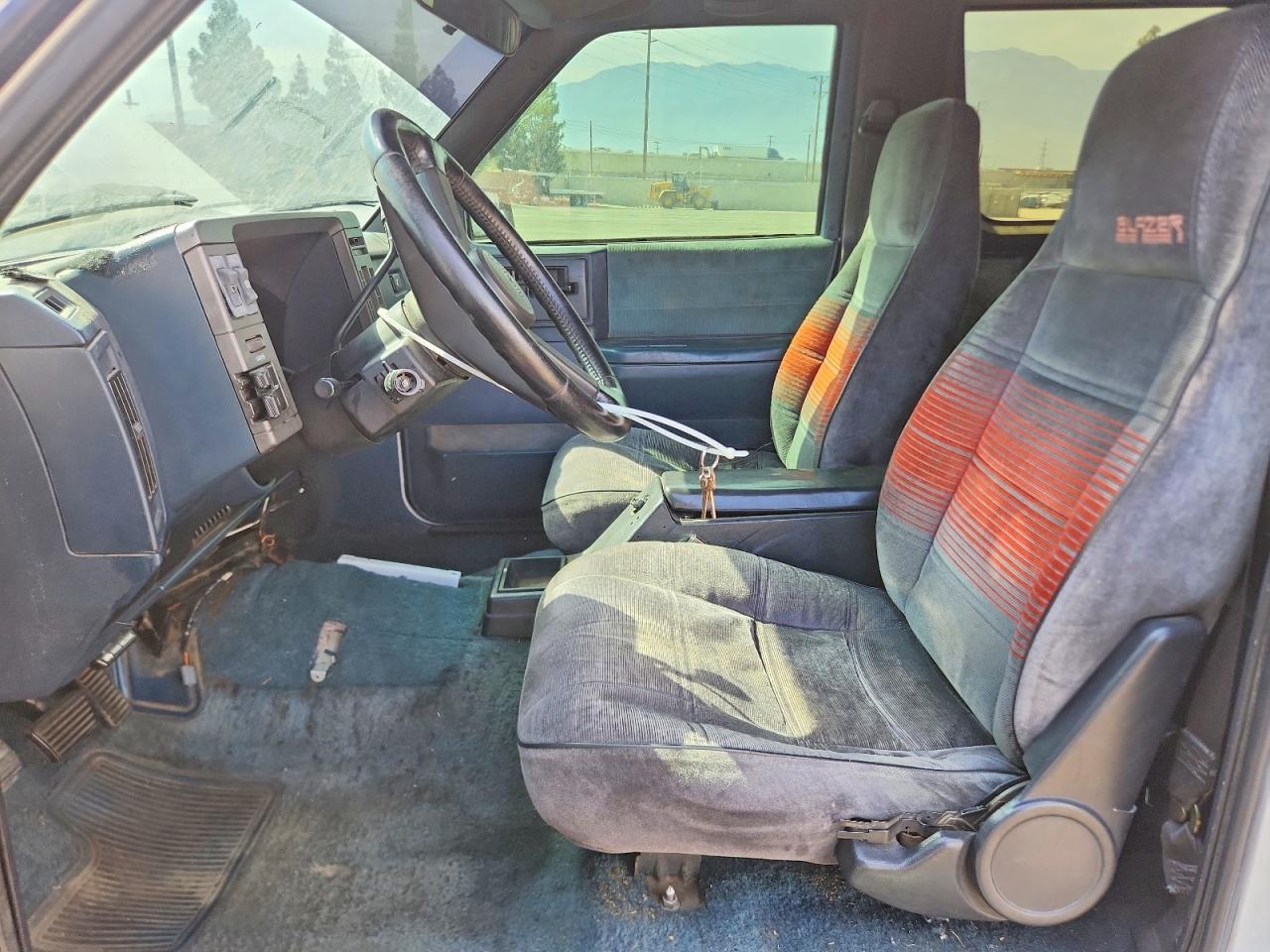 1994 Chevrolet Blazer S10 White vin: 1GNCS18W5R0106700