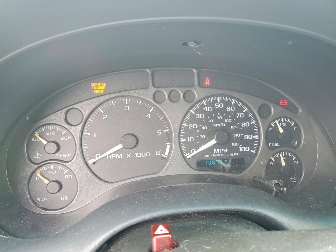 2002 Chevrolet Blazer Blue vin: 1GNCS18W82K143184