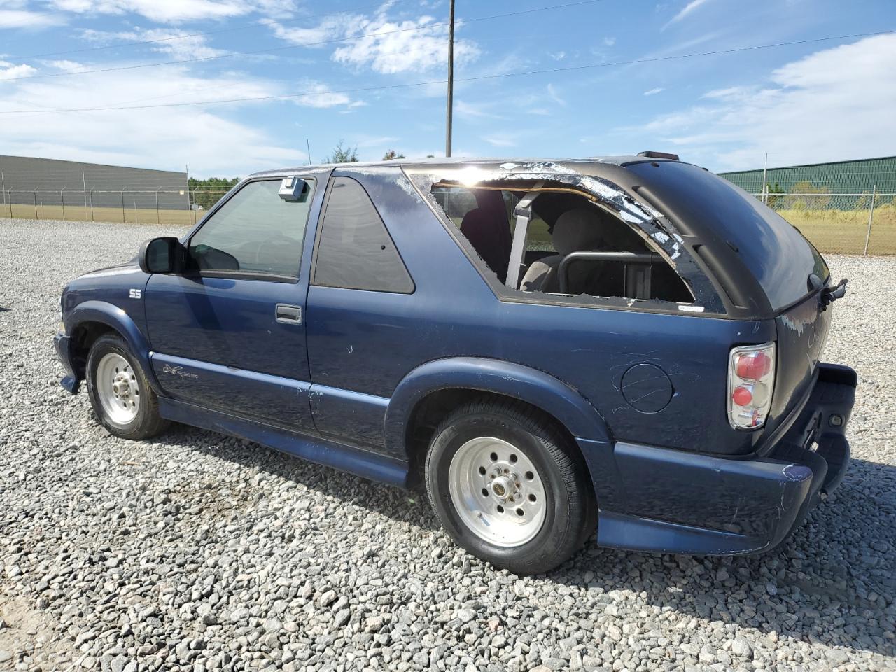 2002 Chevrolet Blazer Синий vin: 1GNCS18W92K117340