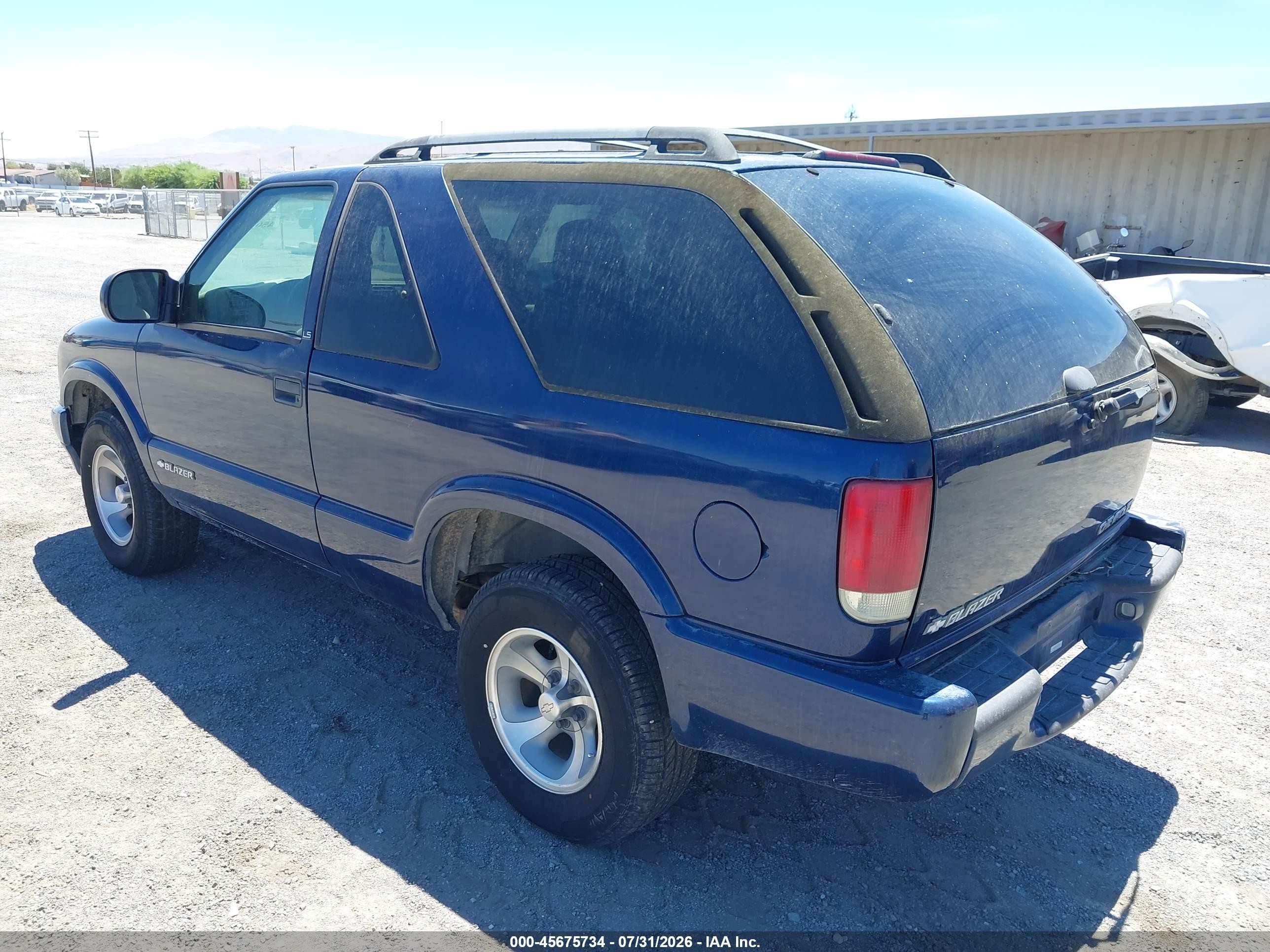 2002 Chevrolet Blazer Ls Dark Blue vin: 1GNCS18WX2K117217