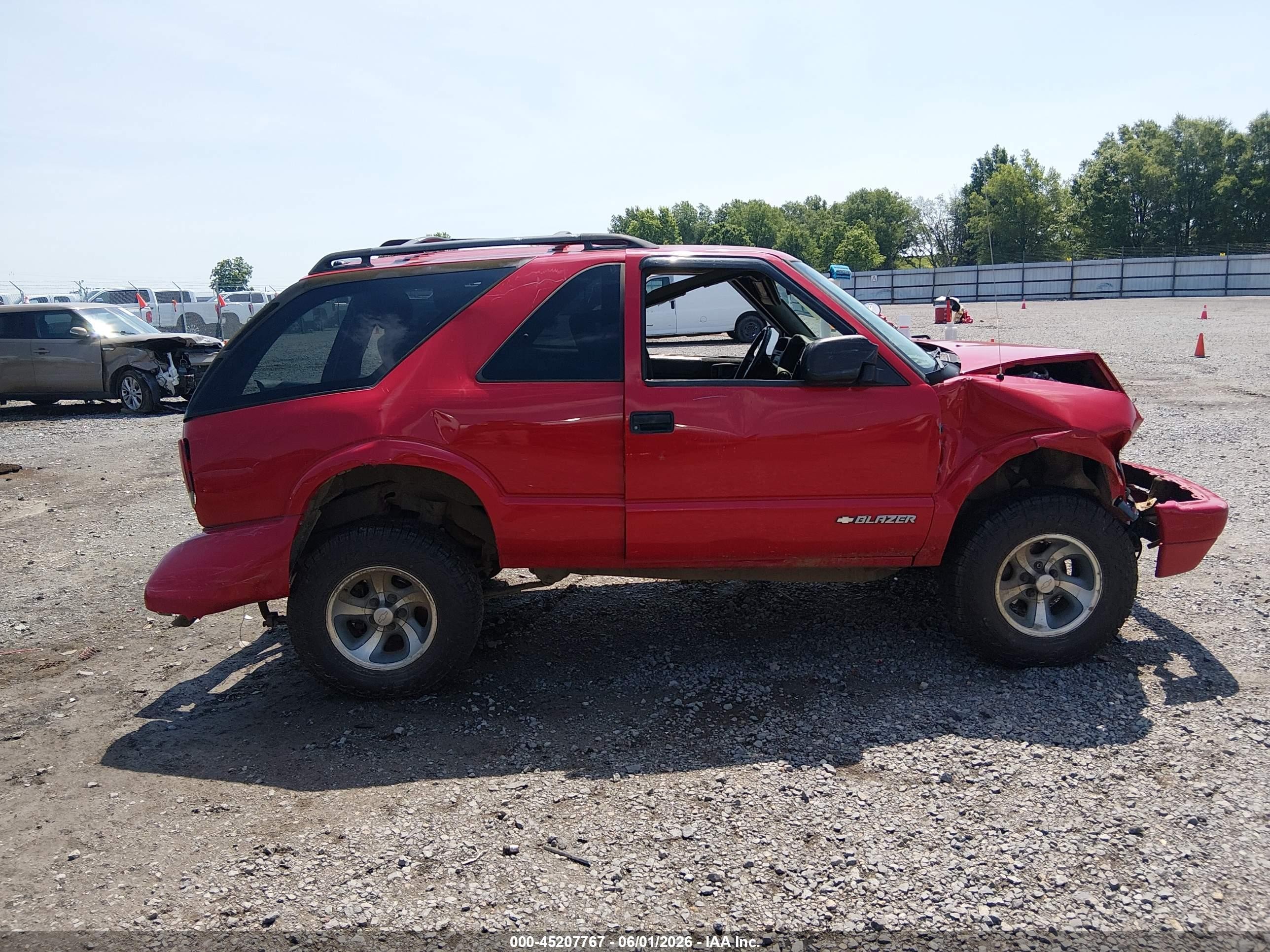 2004 Chevrolet Blazer Ls Красный vin: 1GNCS18X04K132417
