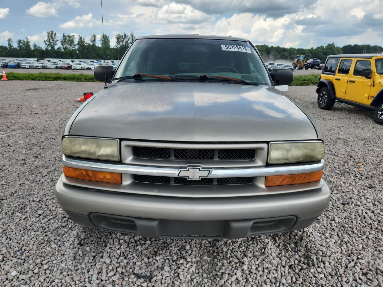 2004 Chevrolet Blazer Beige vin: 1GNCS18X84K110987
