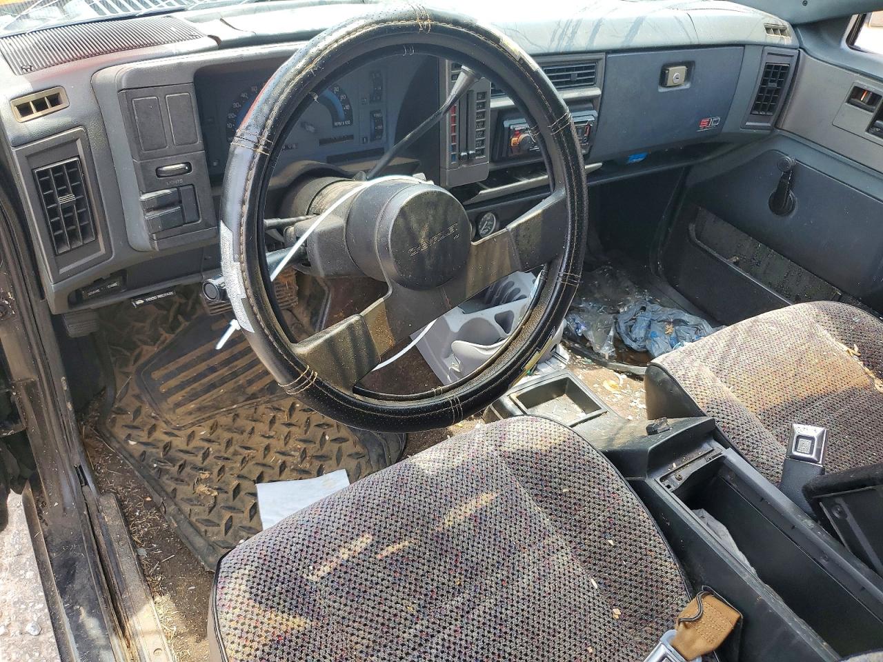 1988 Chevrolet Blazer S10 Black vin: 1GNCS18ZXJ8237265