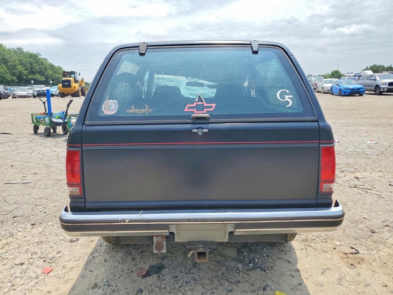 1988 Chevrolet Blazer S10 Black vin: 1GNCS18ZXJ8237265