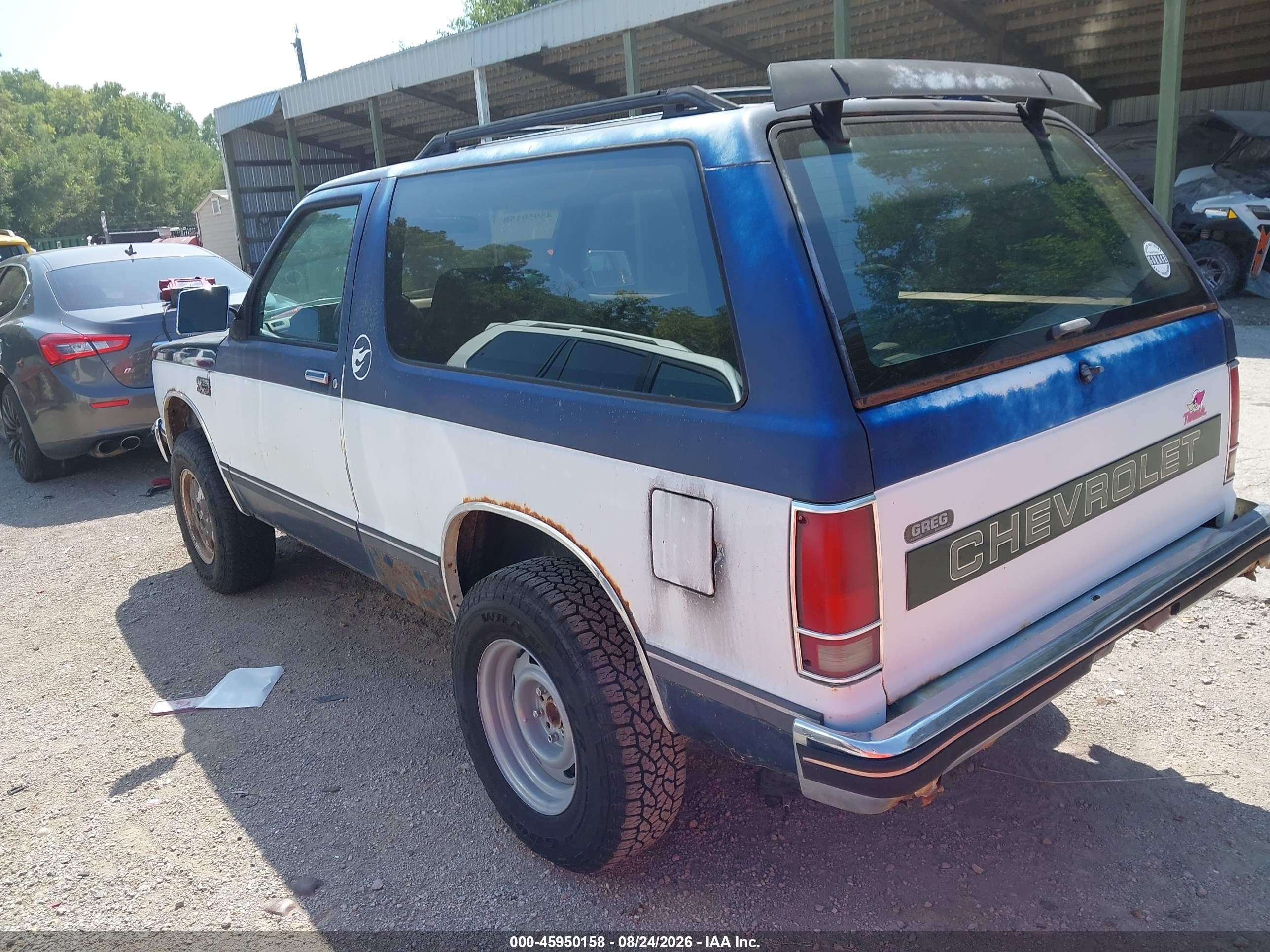 1987 Chevrolet Blazer S10 Blue vin: 1GNCT18R1H8236383