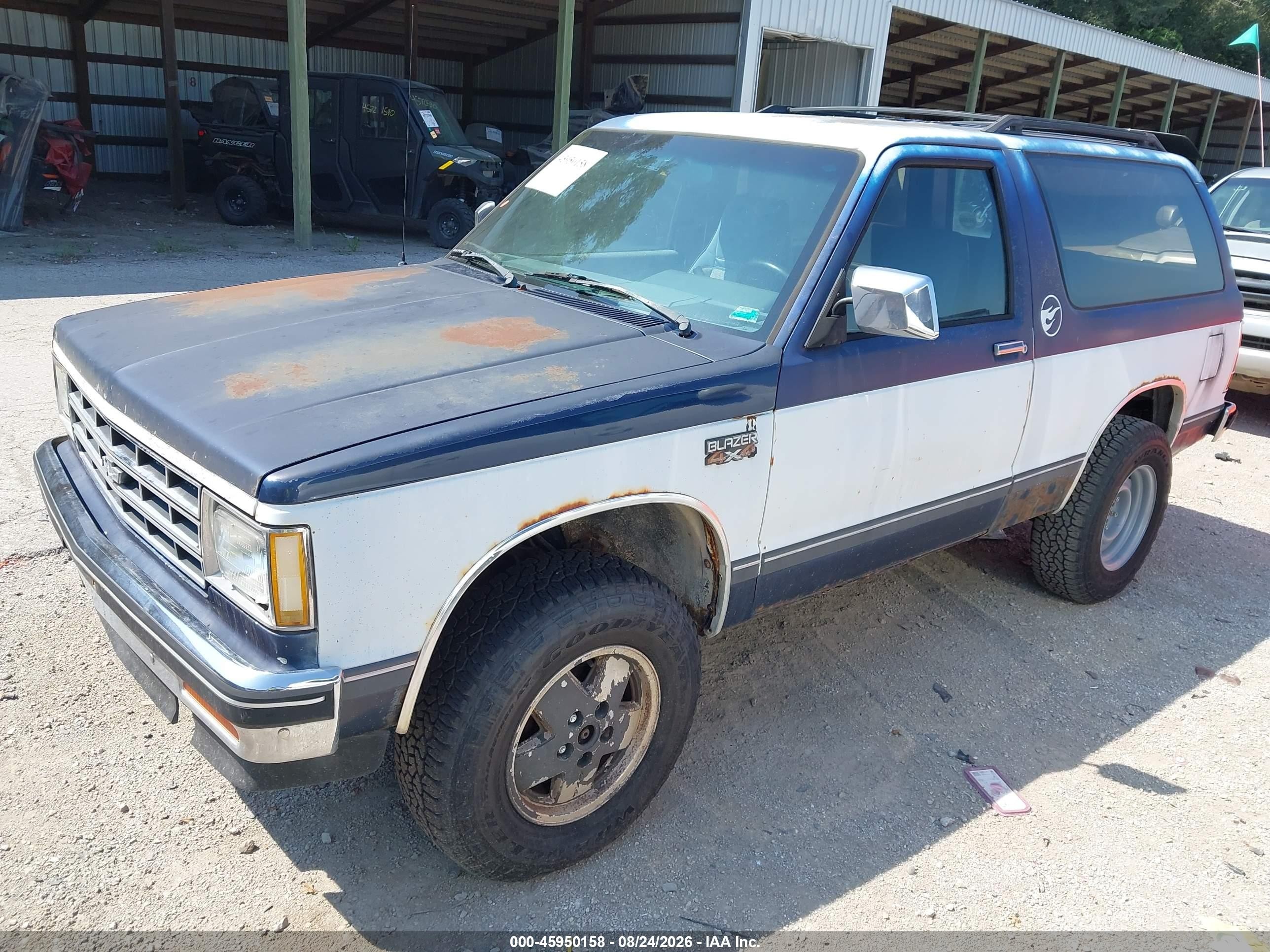 1987 Chevrolet Blazer S10 Blue vin: 1GNCT18R1H8236383