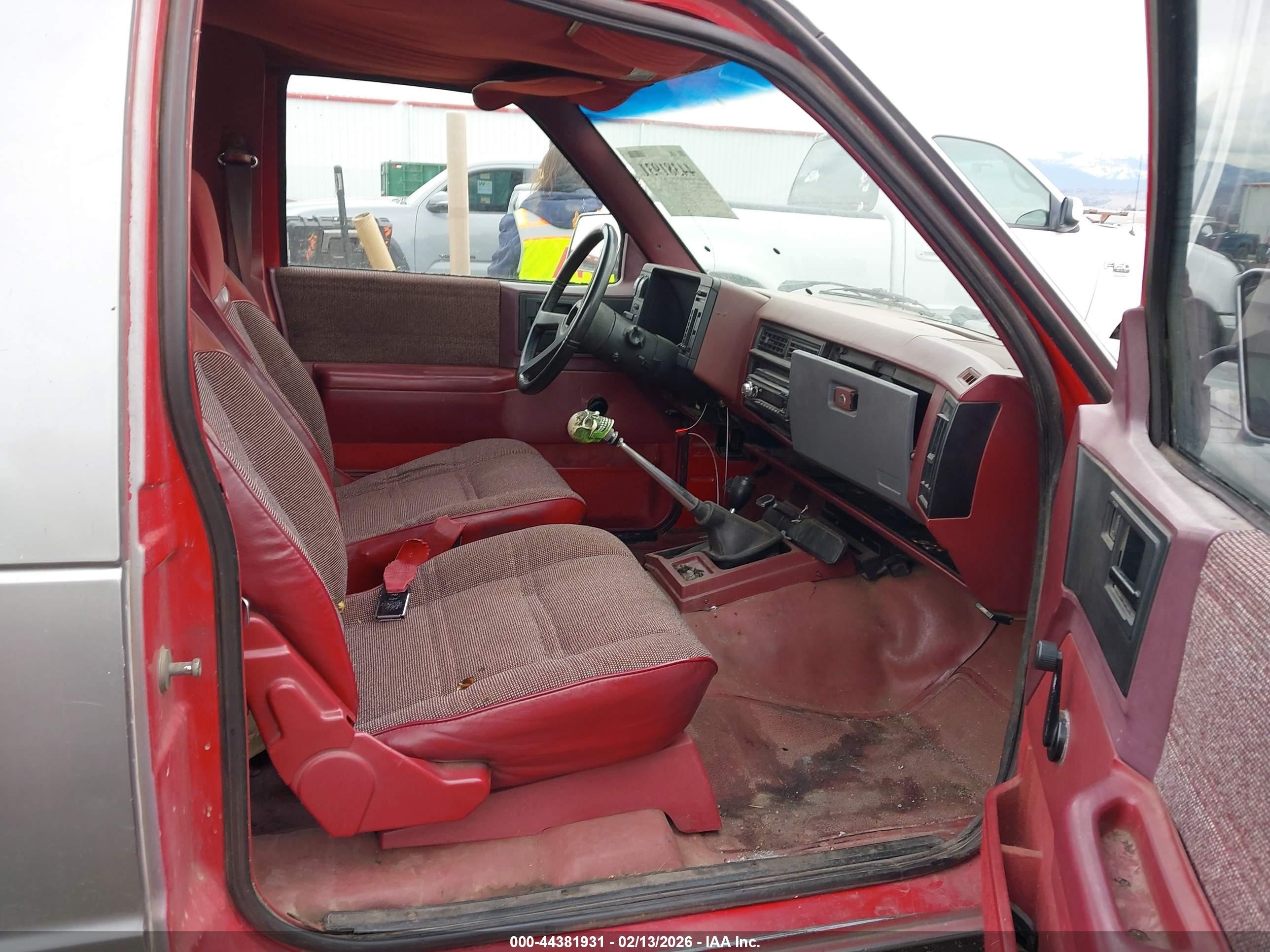 1987 Chevrolet Blazer S10 Silver vin: 1GNCT18R3H0107480