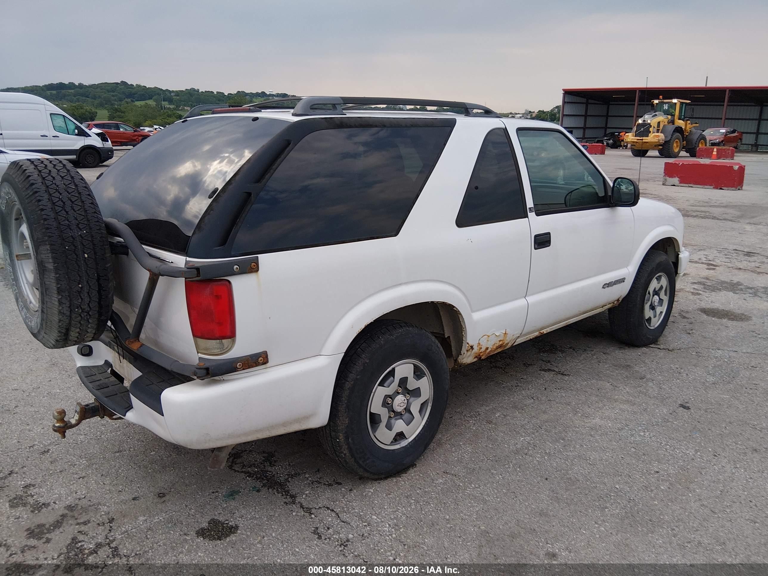 1998 Chevrolet Blazer Ls White vin: 1GNCT18W2WK140719