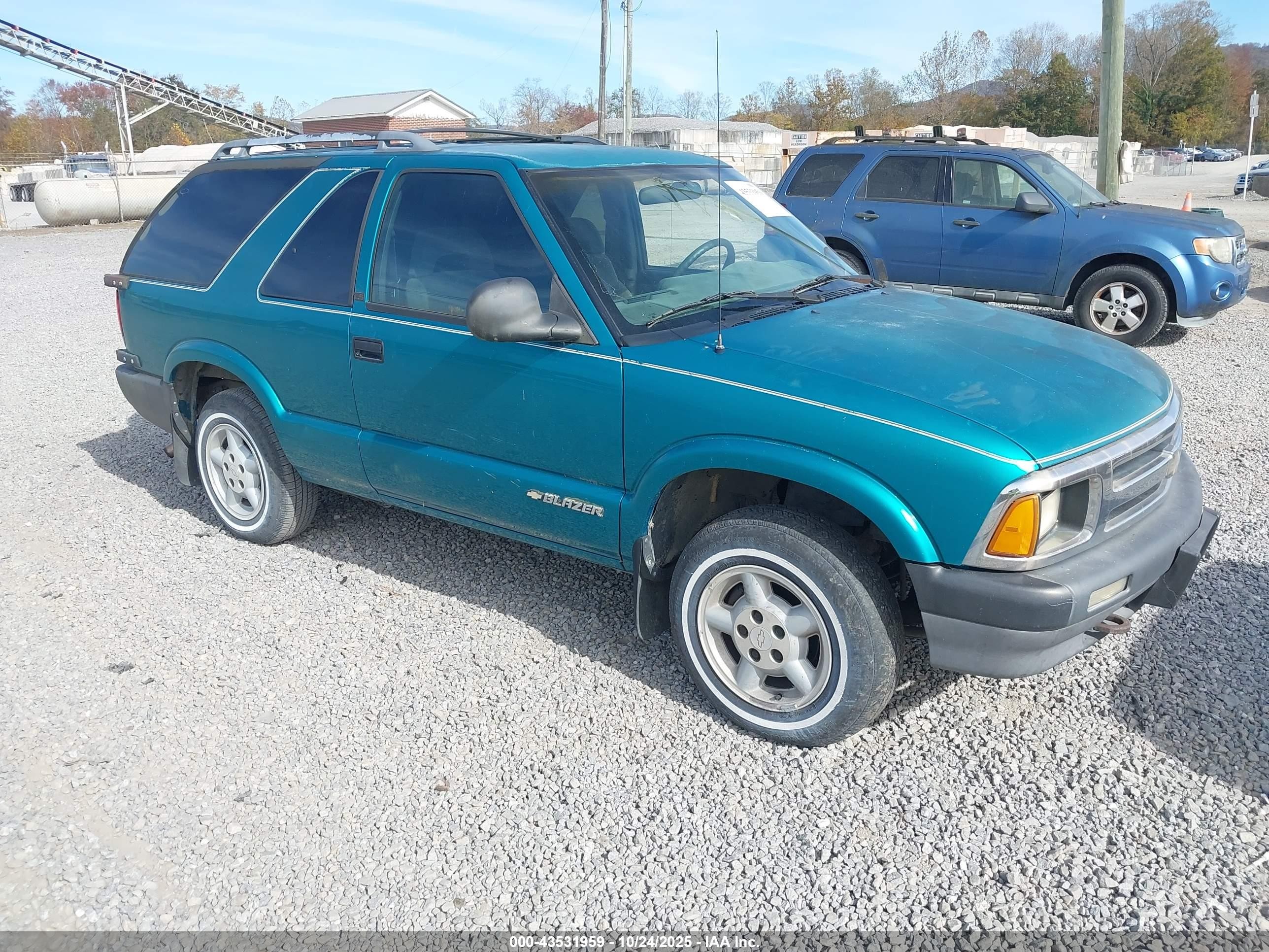 1995 Chevrolet Blazer   Green vin: 1GNCT18W3S2147687