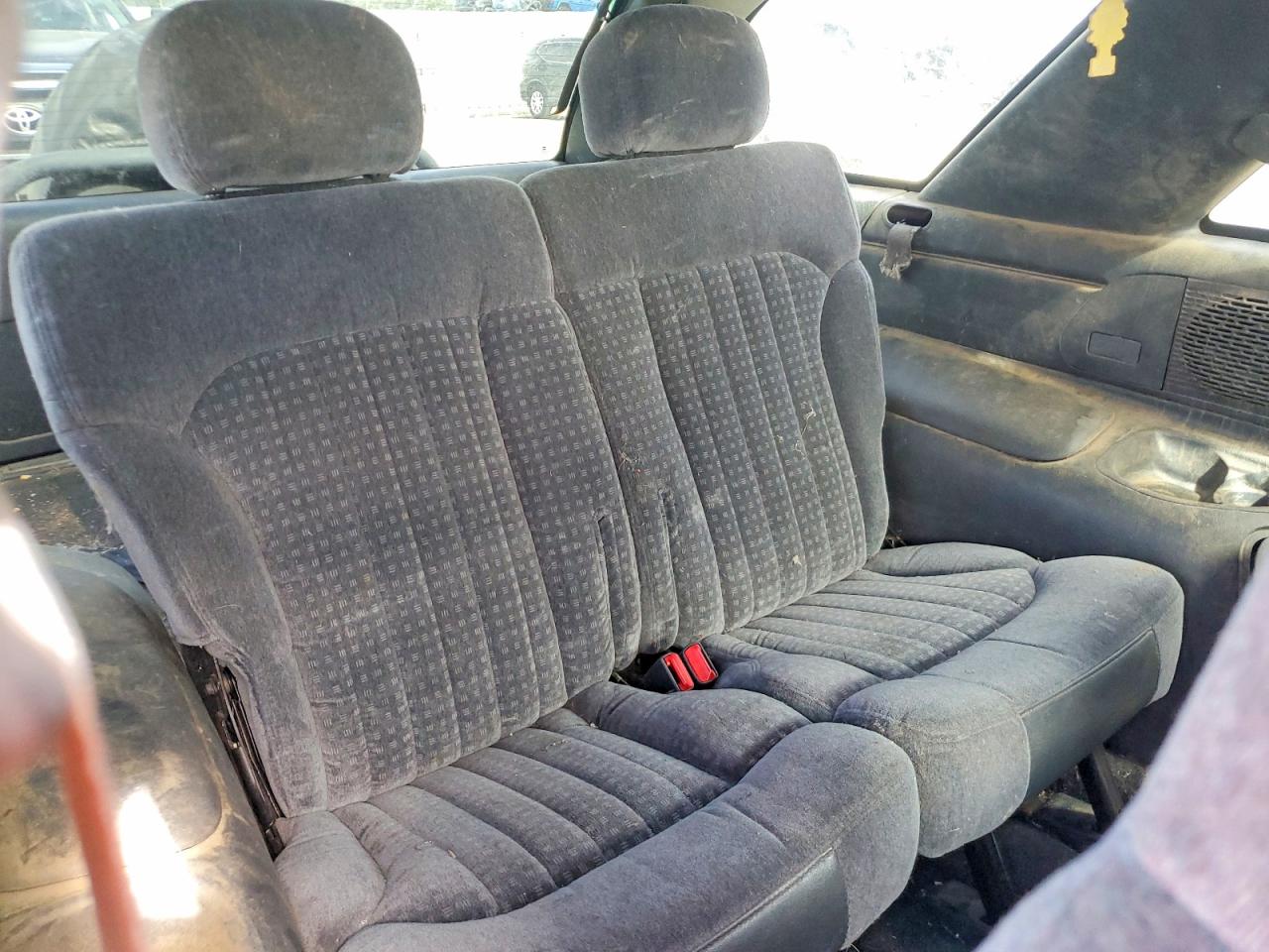 2000 Chevrolet Blazer Синий vin: 1GNCT18W3YK298151