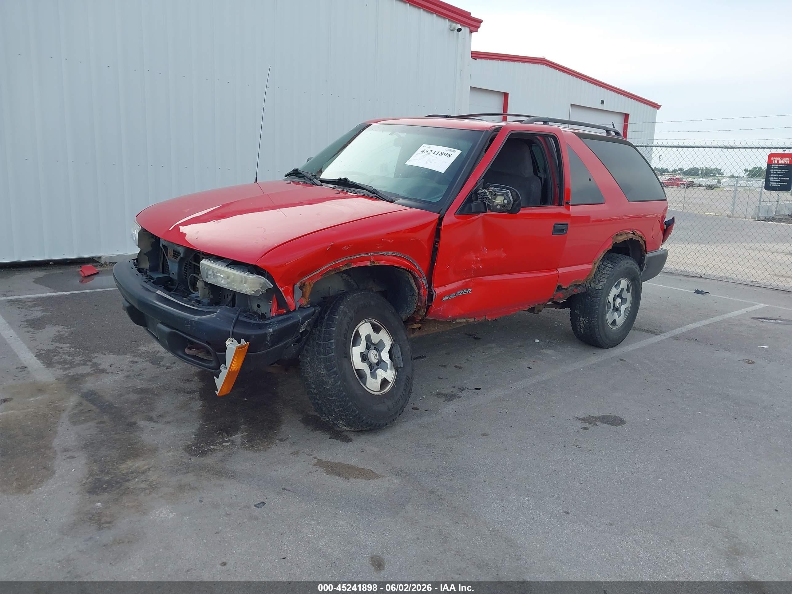 2001 Chevrolet Blazer Ls Red vin: 1GNCT18W41K140097