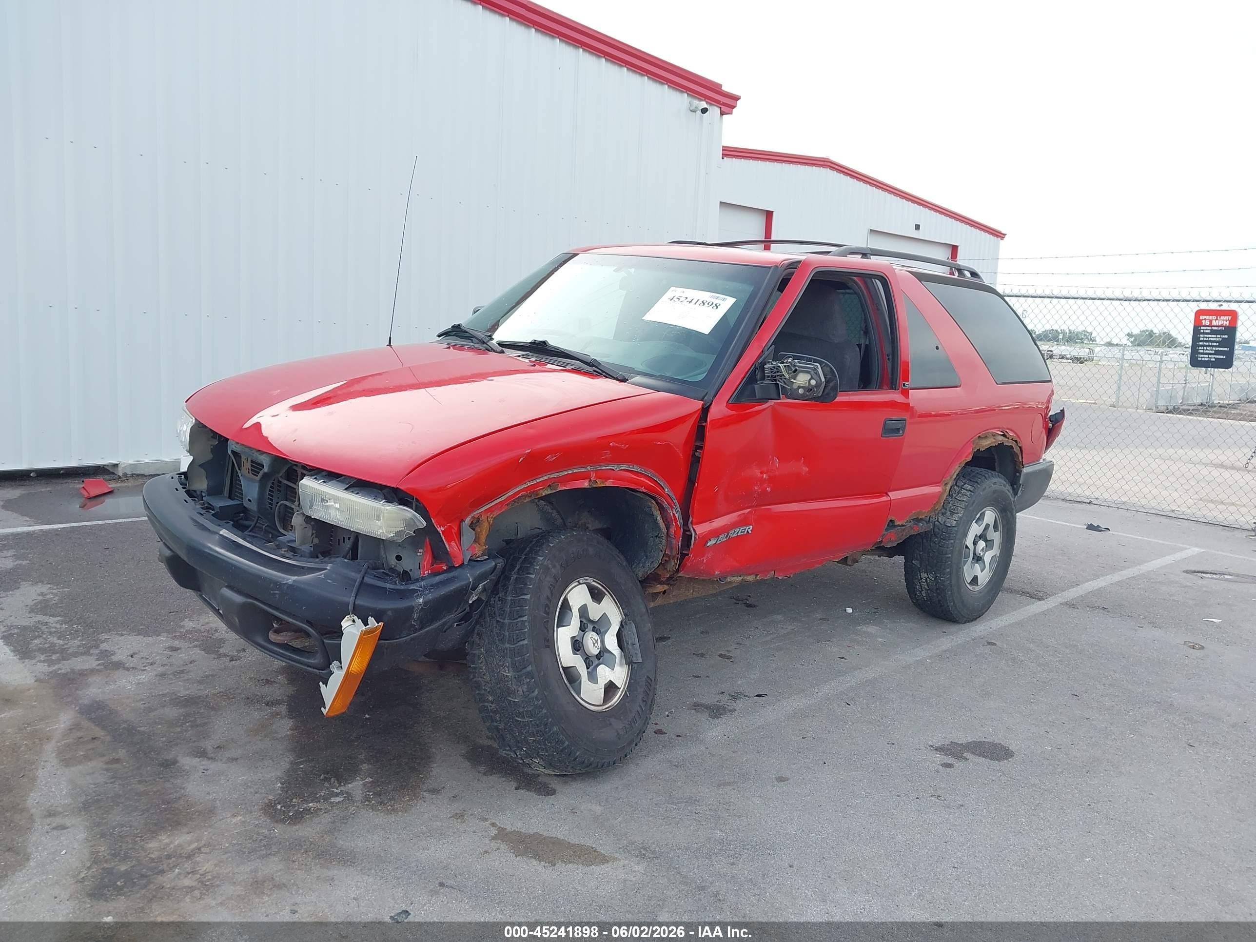 2001 Chevrolet Blazer Ls Red vin: 1GNCT18W41K140097