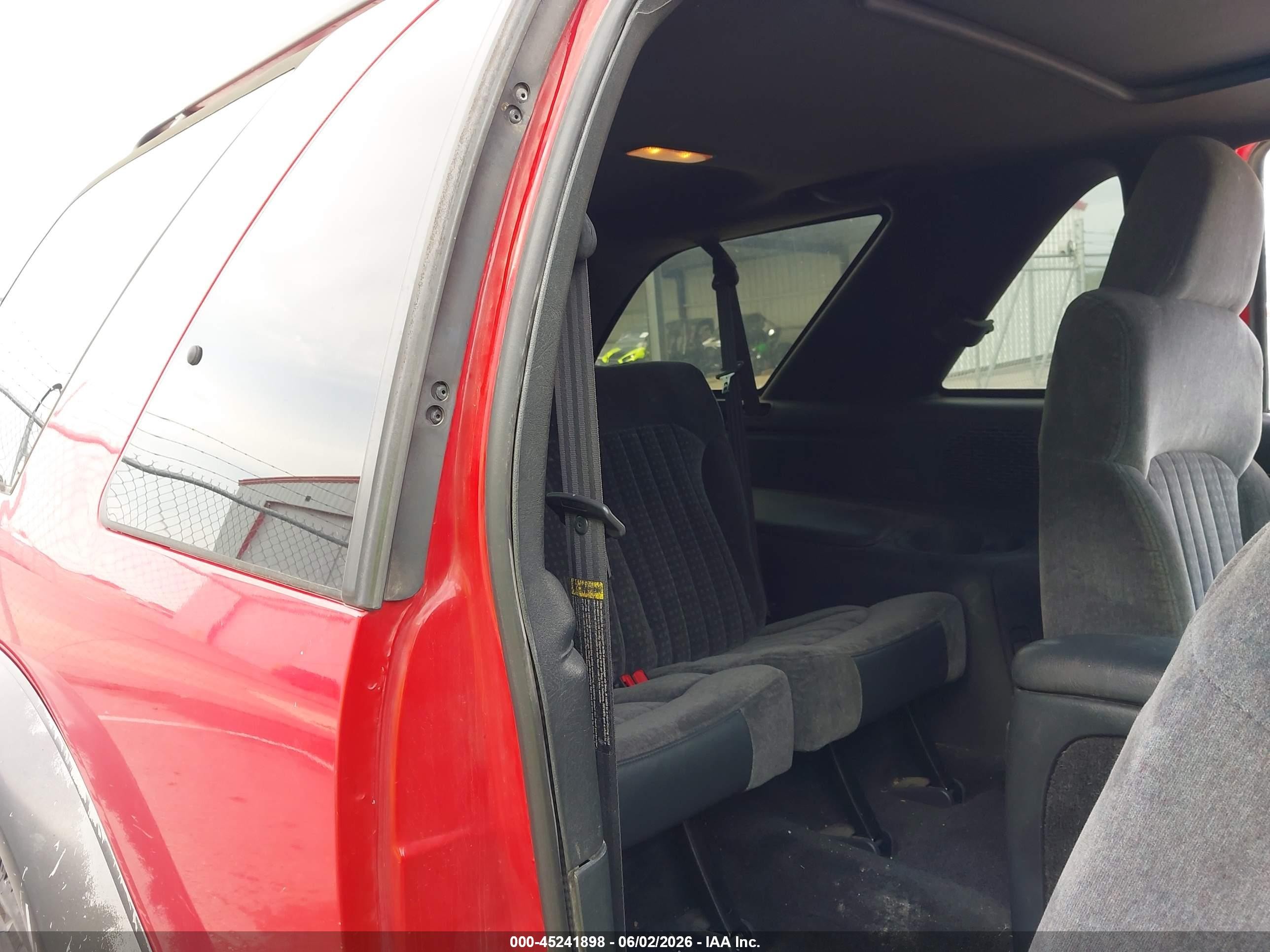 2001 Chevrolet Blazer Ls Red vin: 1GNCT18W41K140097