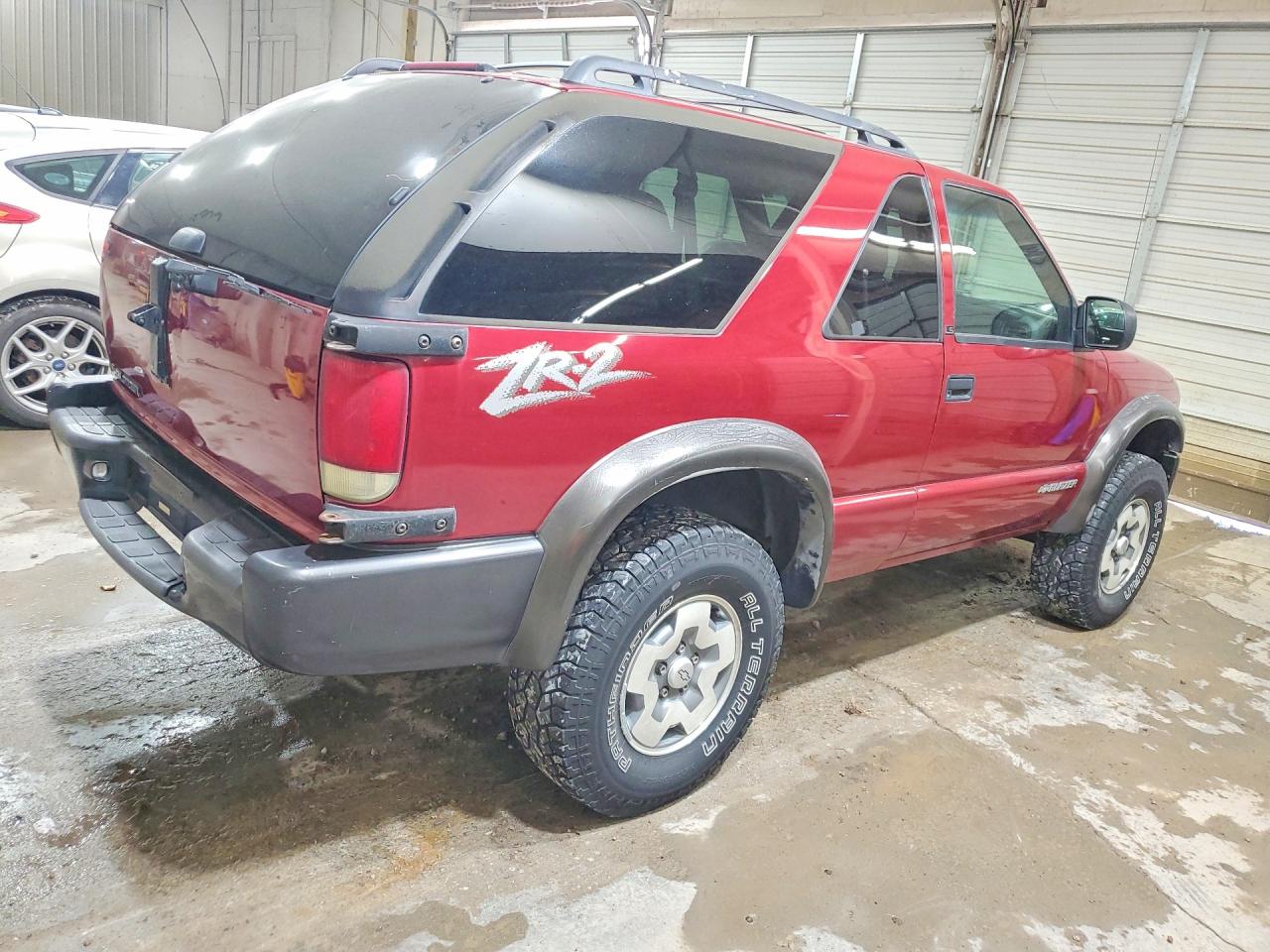 2001 Chevrolet Blazer Burgundy vin: 1GNCT18W51K213929