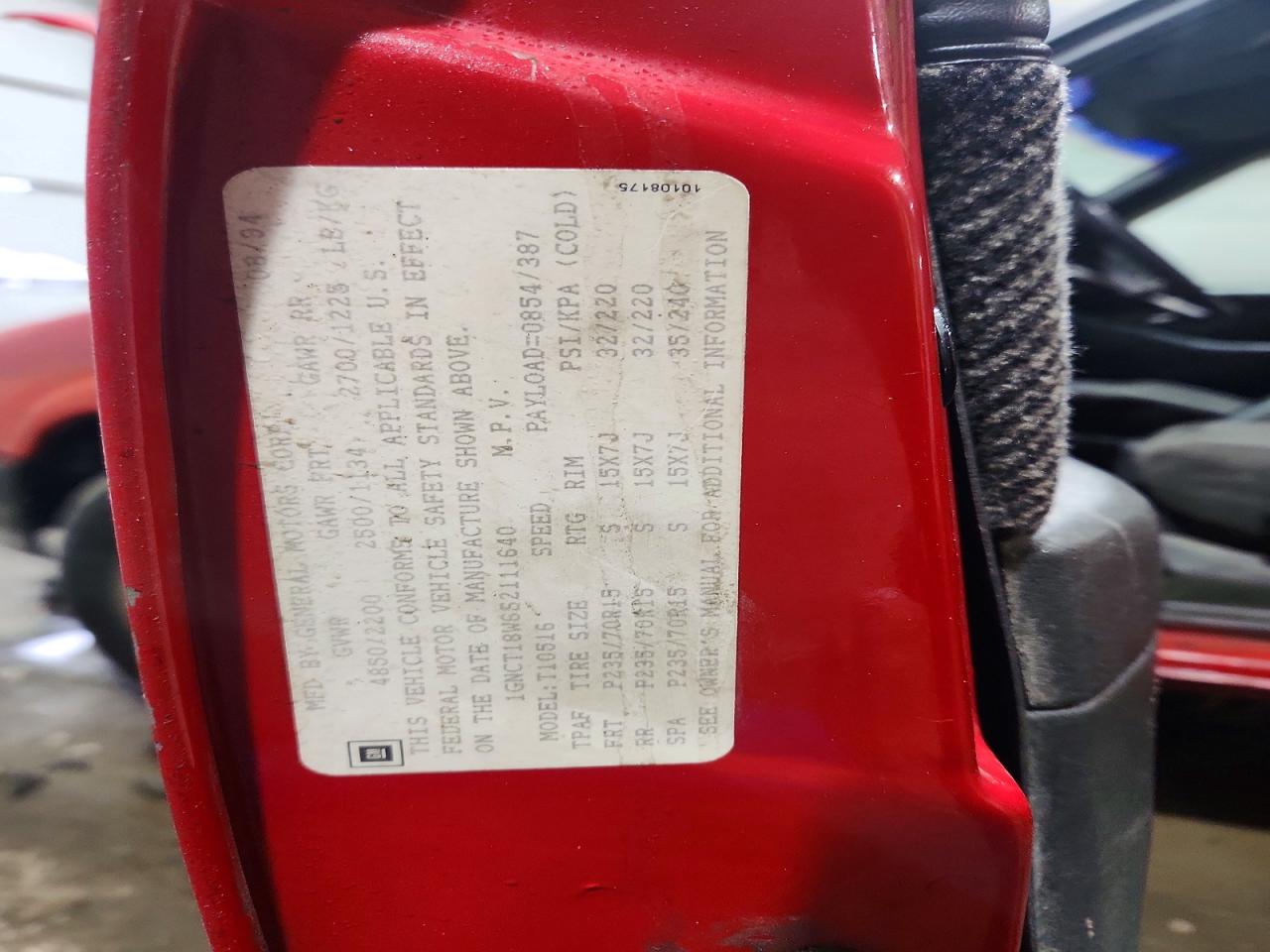 1995 Chev Blazer Red vin: 1GNCT18W6S2111640