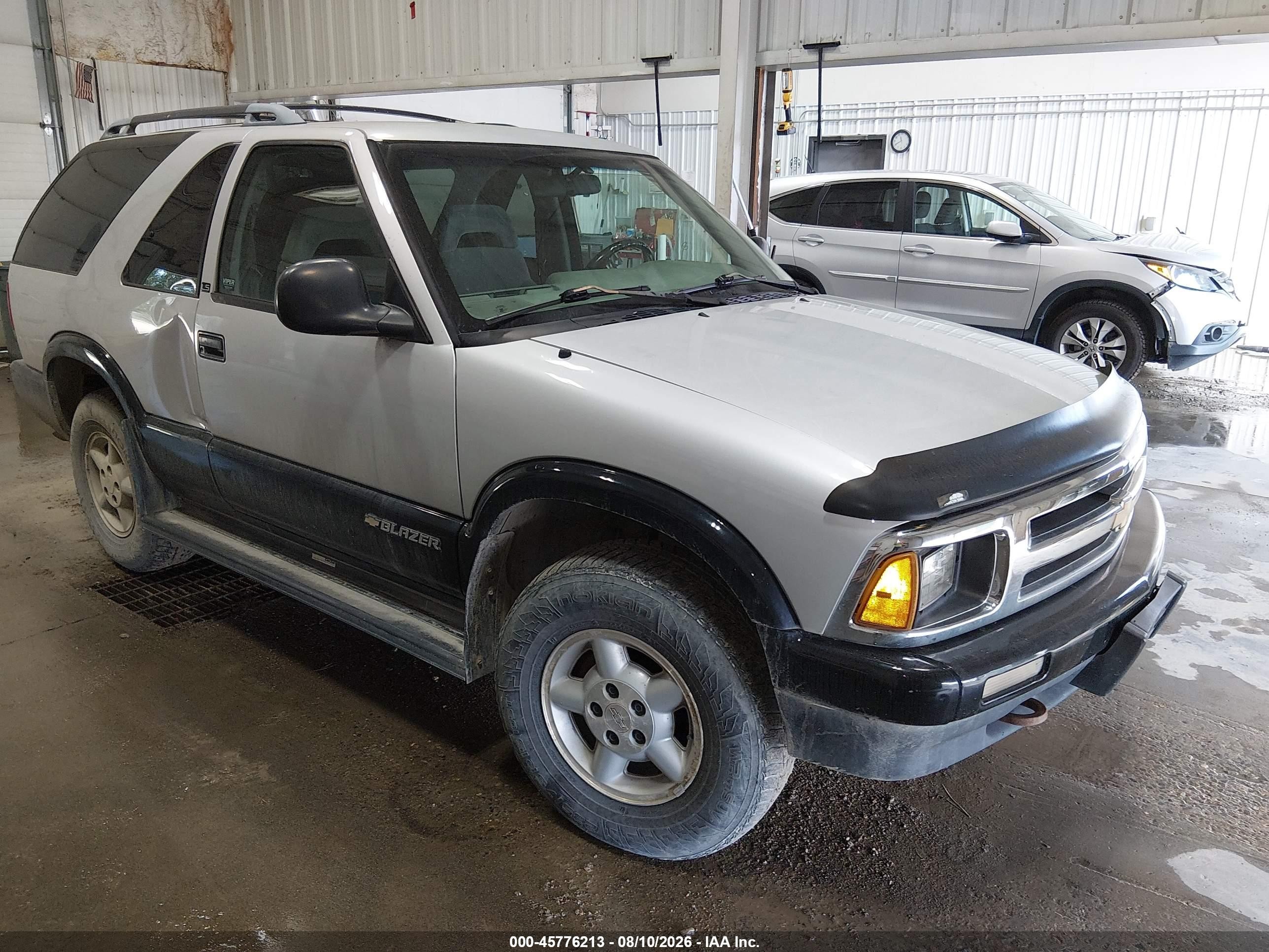 1995 Chevrolet Blazer   Silver vin: 1GNCT18W7S2198965